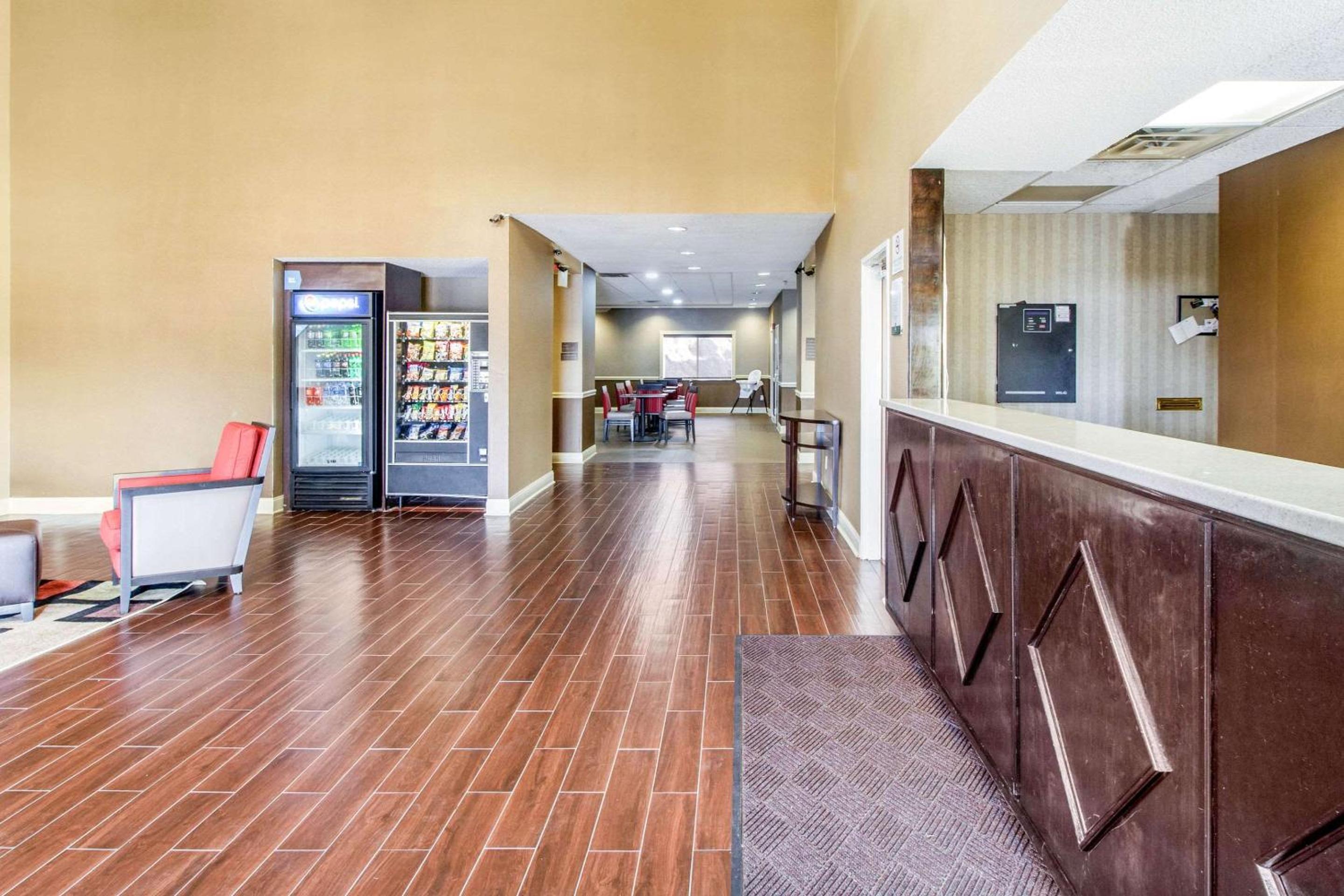 Corbin Vacations - Quality Suites - Property Image 8