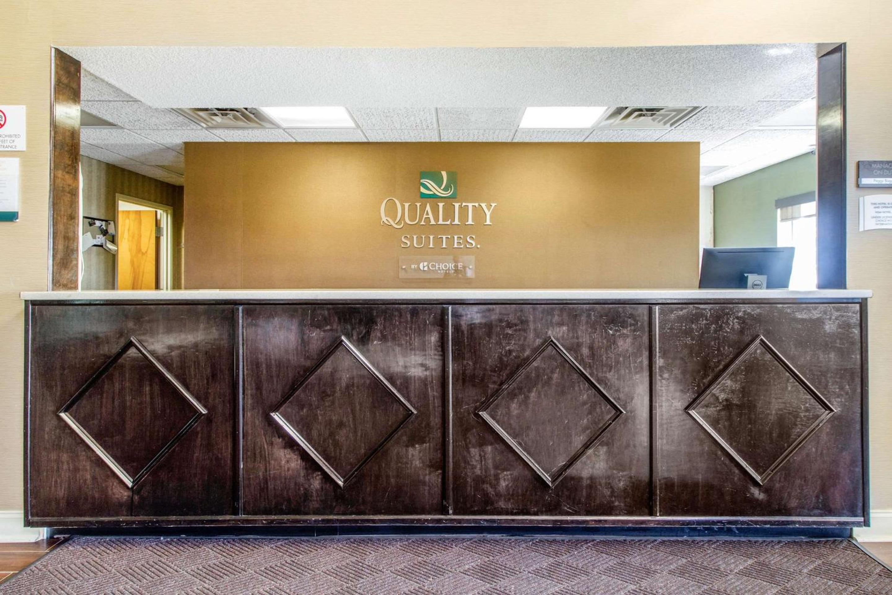 Corbin Vacations - Quality Suites - Property Image 4