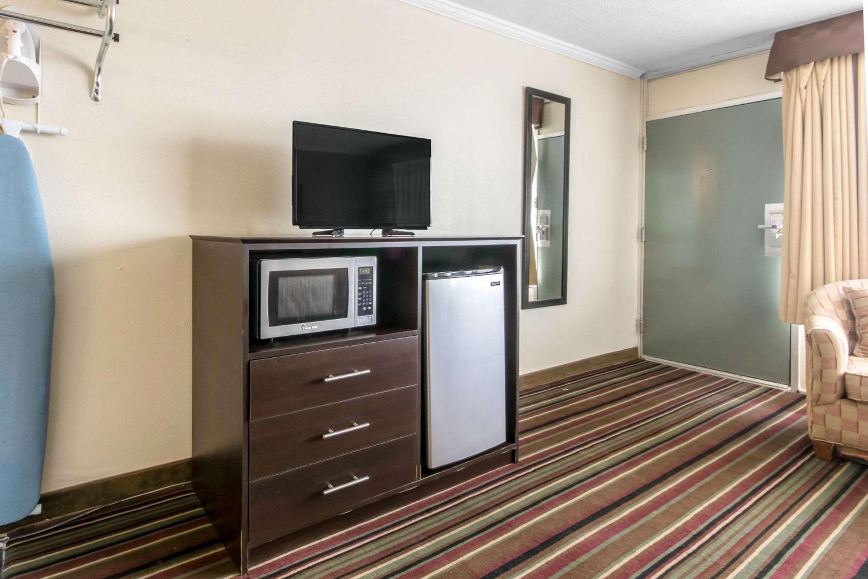 Quality Inn & Suites Horse Cave - Cave City