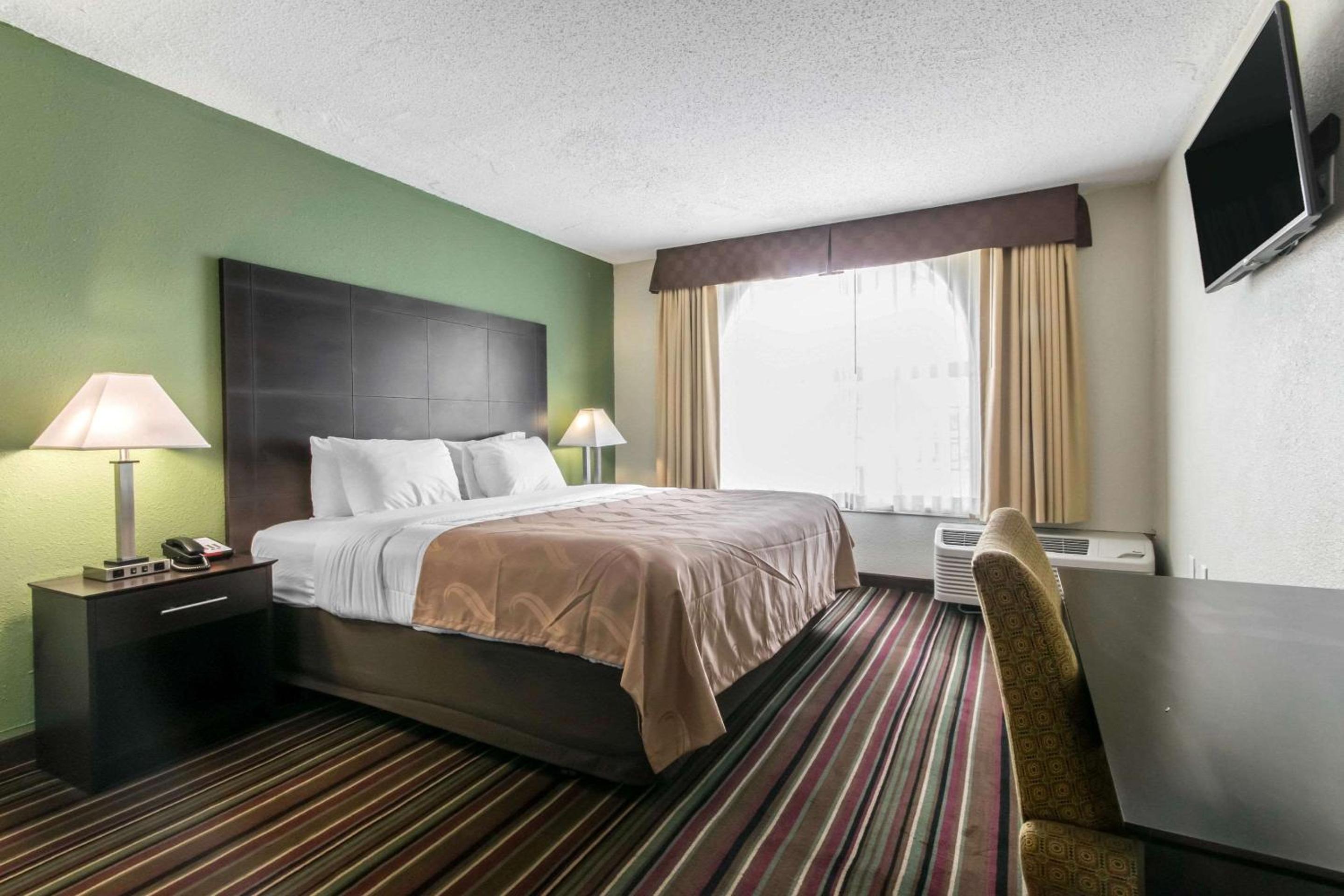 Quality Inn & Suites Horse Cave - Cave City