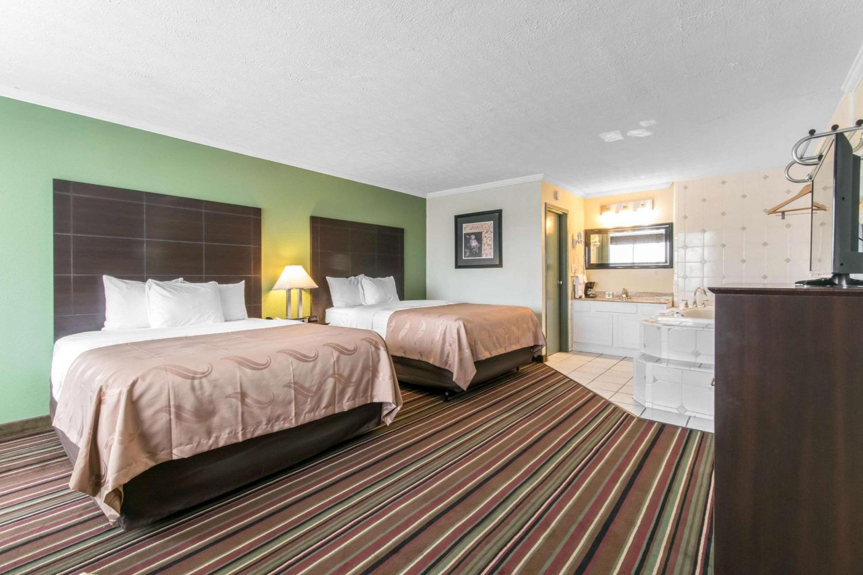Quality Inn & Suites Horse Cave - Cave City