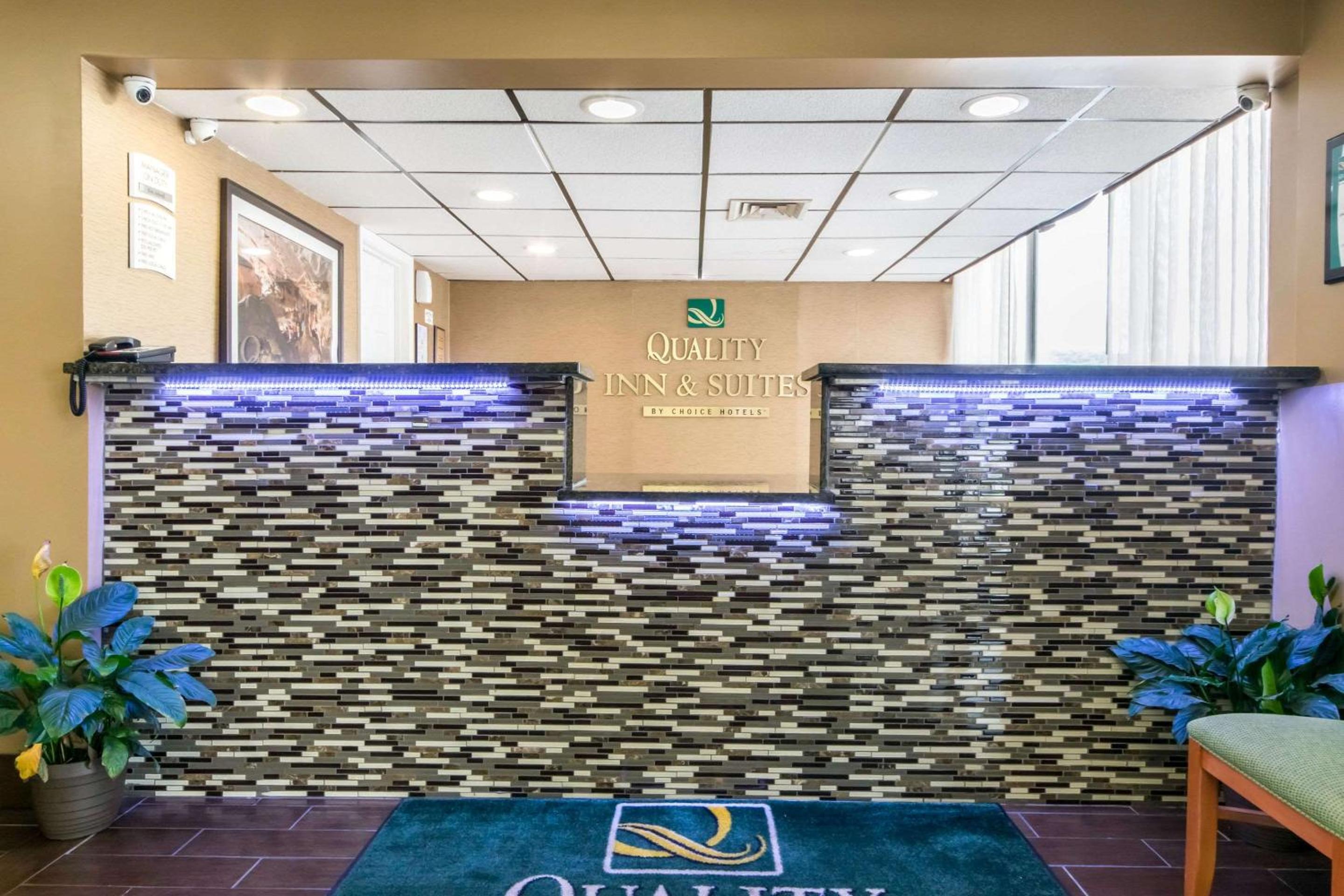 Quality Inn & Suites Horse Cave - Cave City