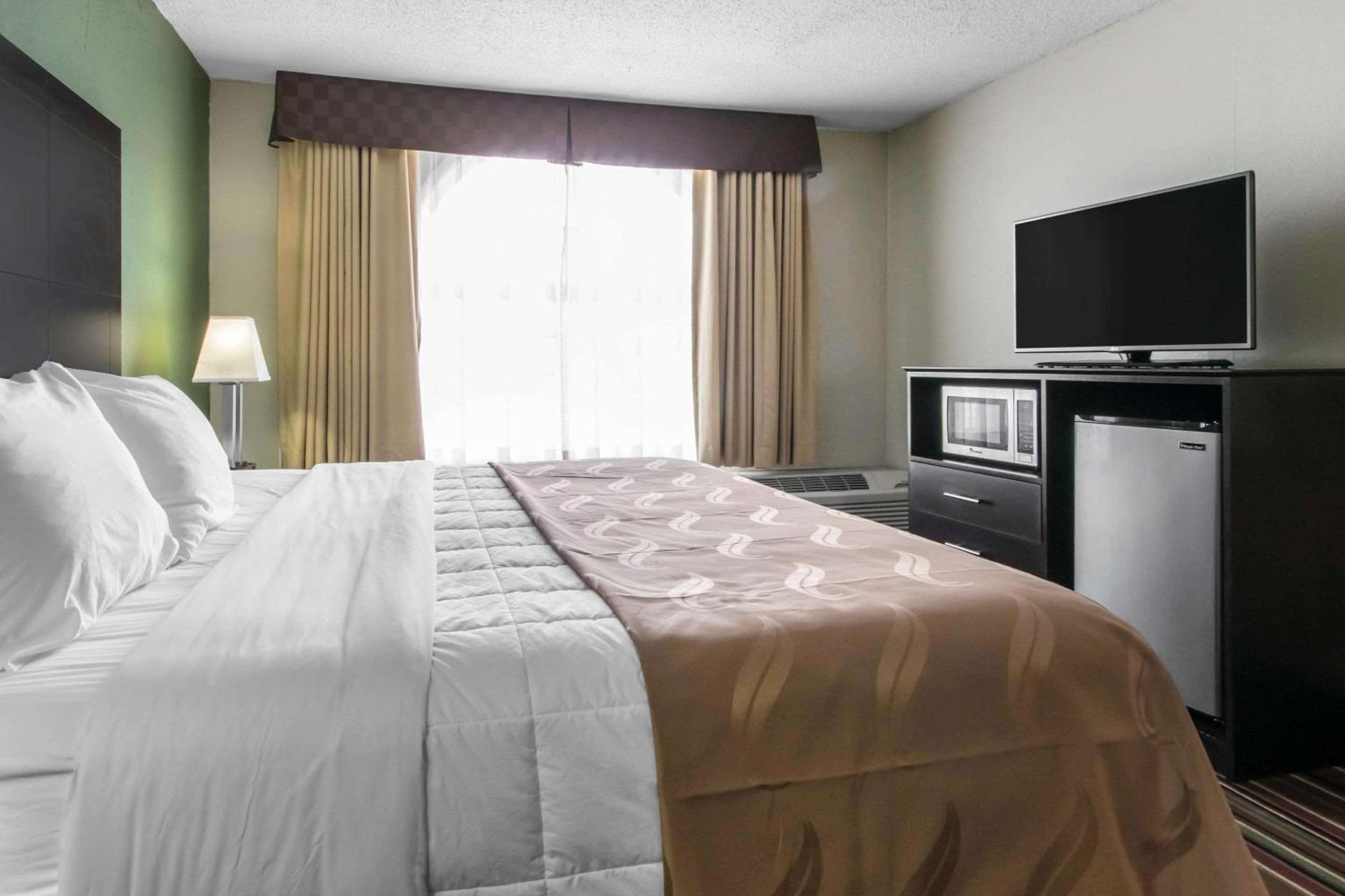 Quality Inn & Suites Horse Cave - Cave City