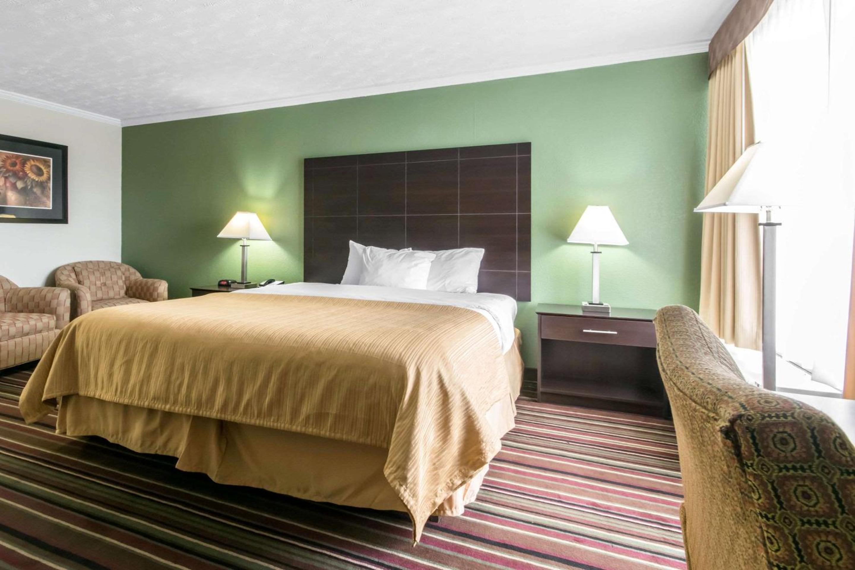Quality Inn & Suites Horse Cave - Cave City