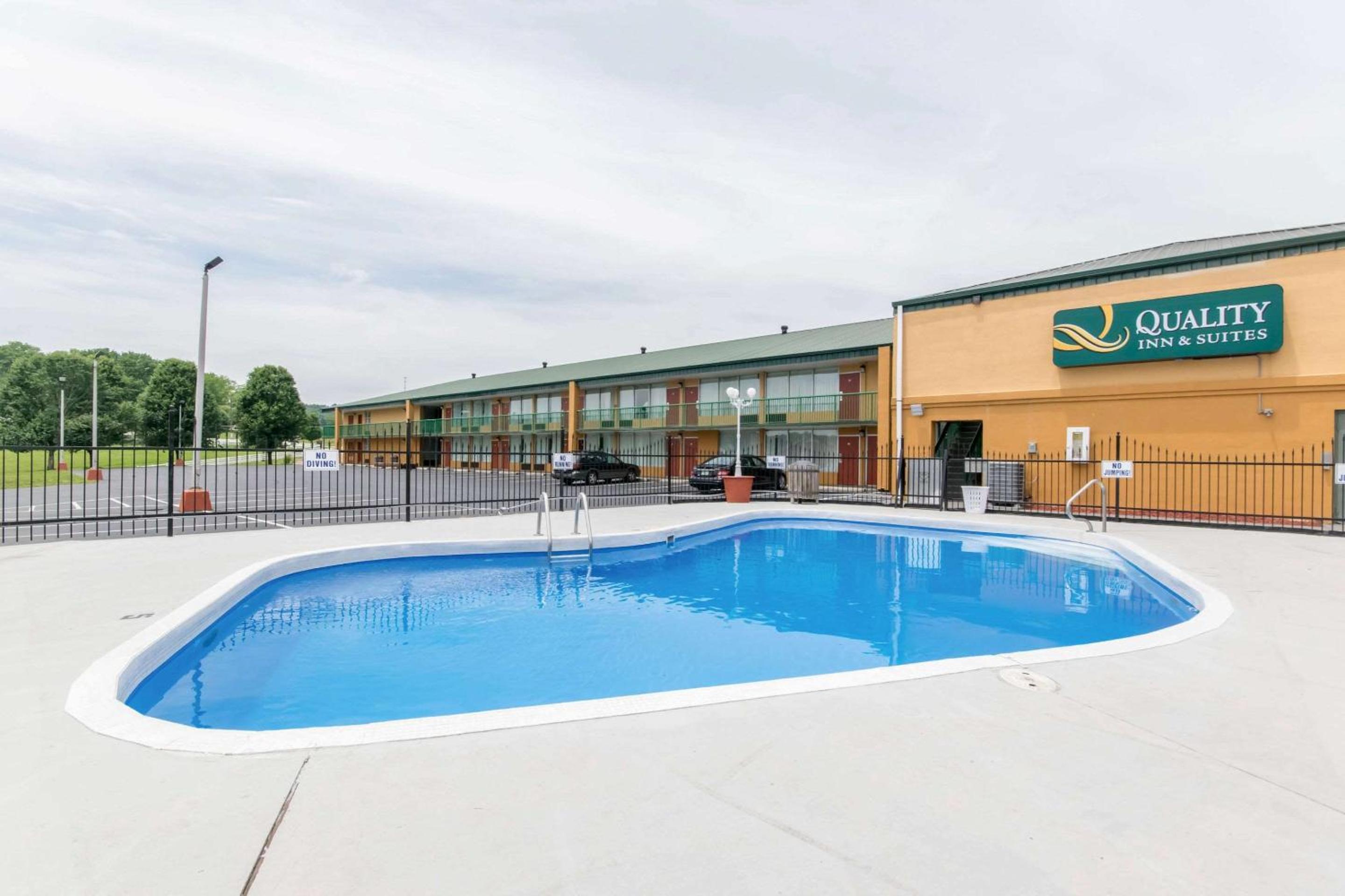 Quality Inn & Suites Horse Cave - Cave City