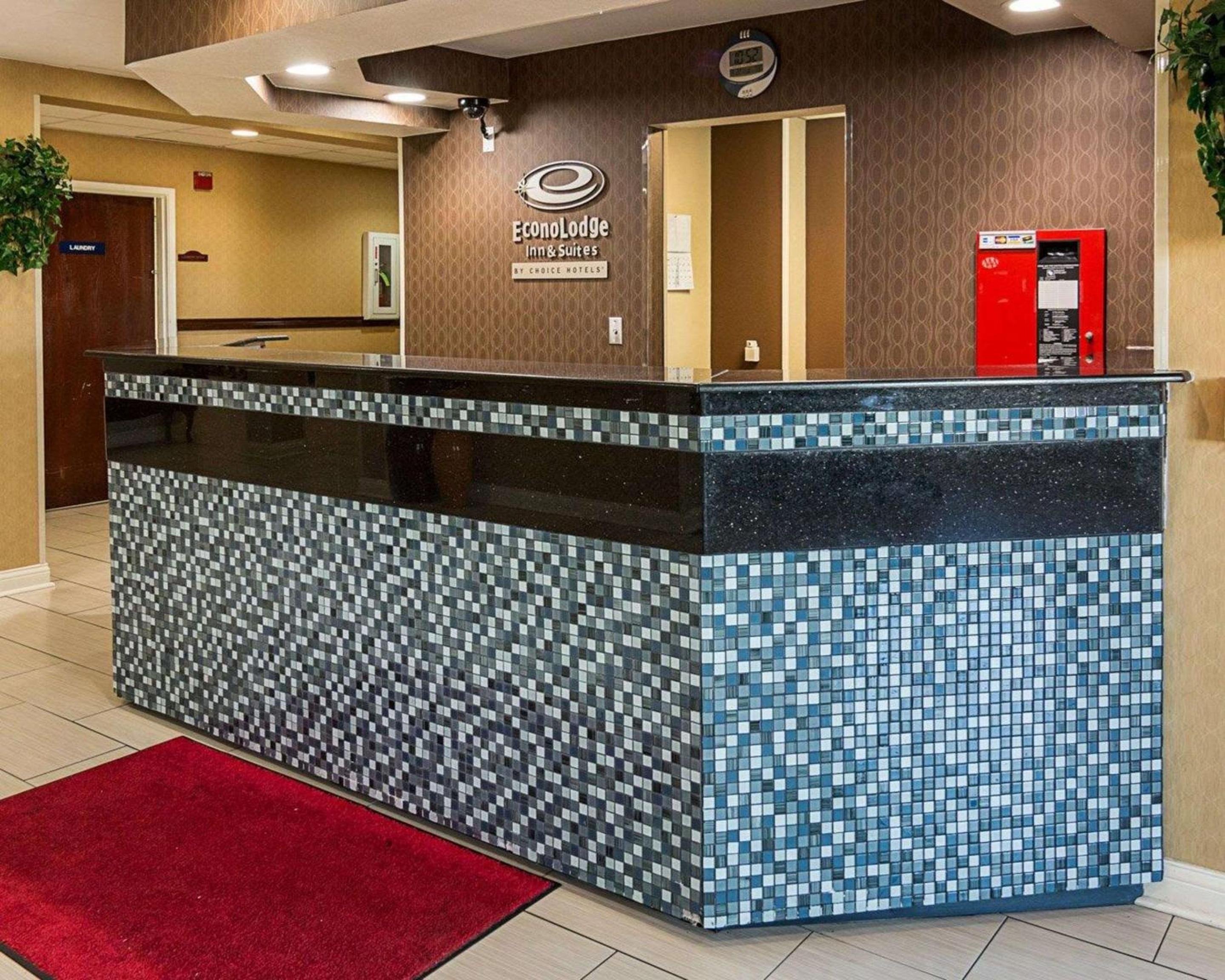 Econo Lodge Inn & Suites Natchitoches view 5