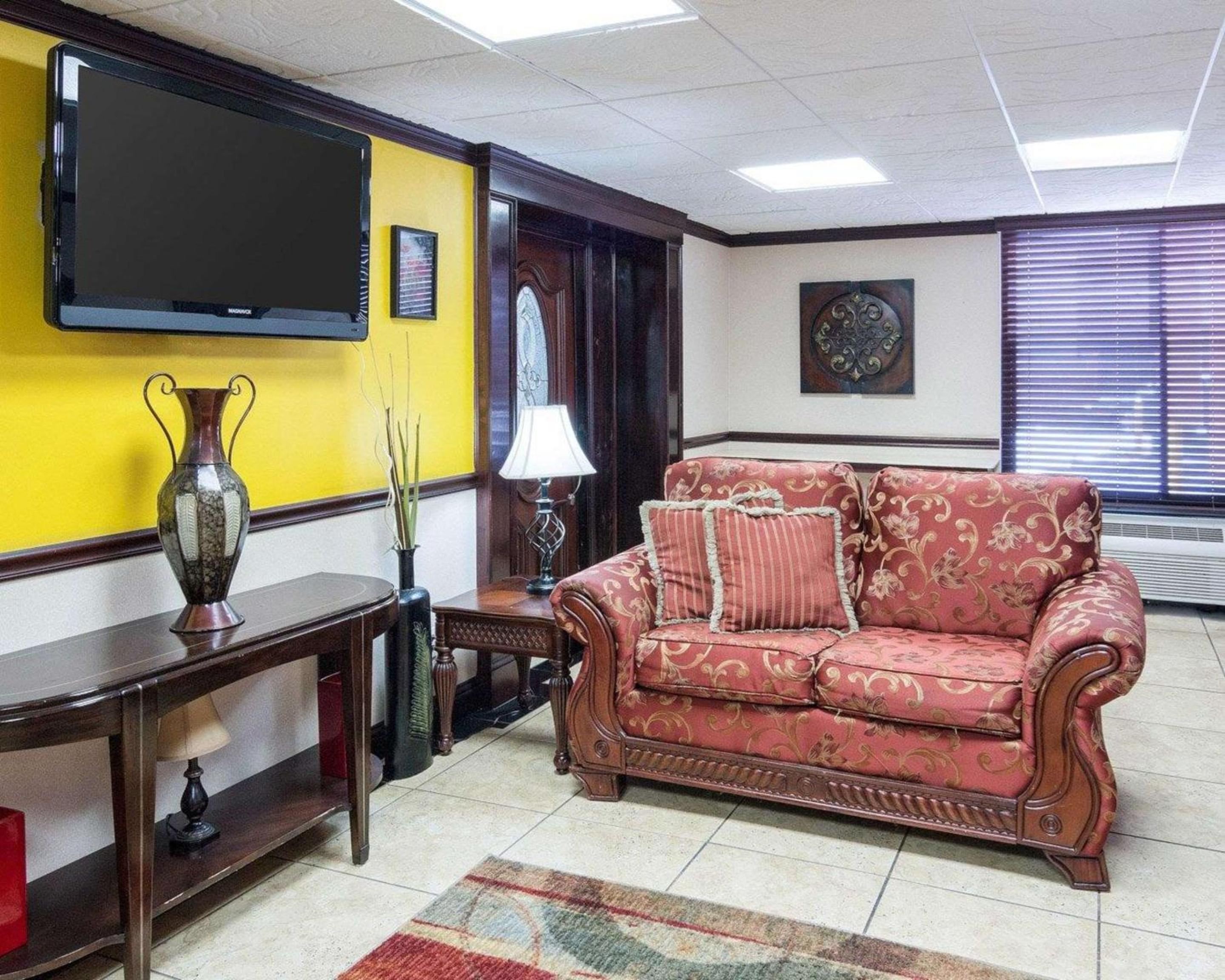 Quality Inn Shreveport Airport view 4