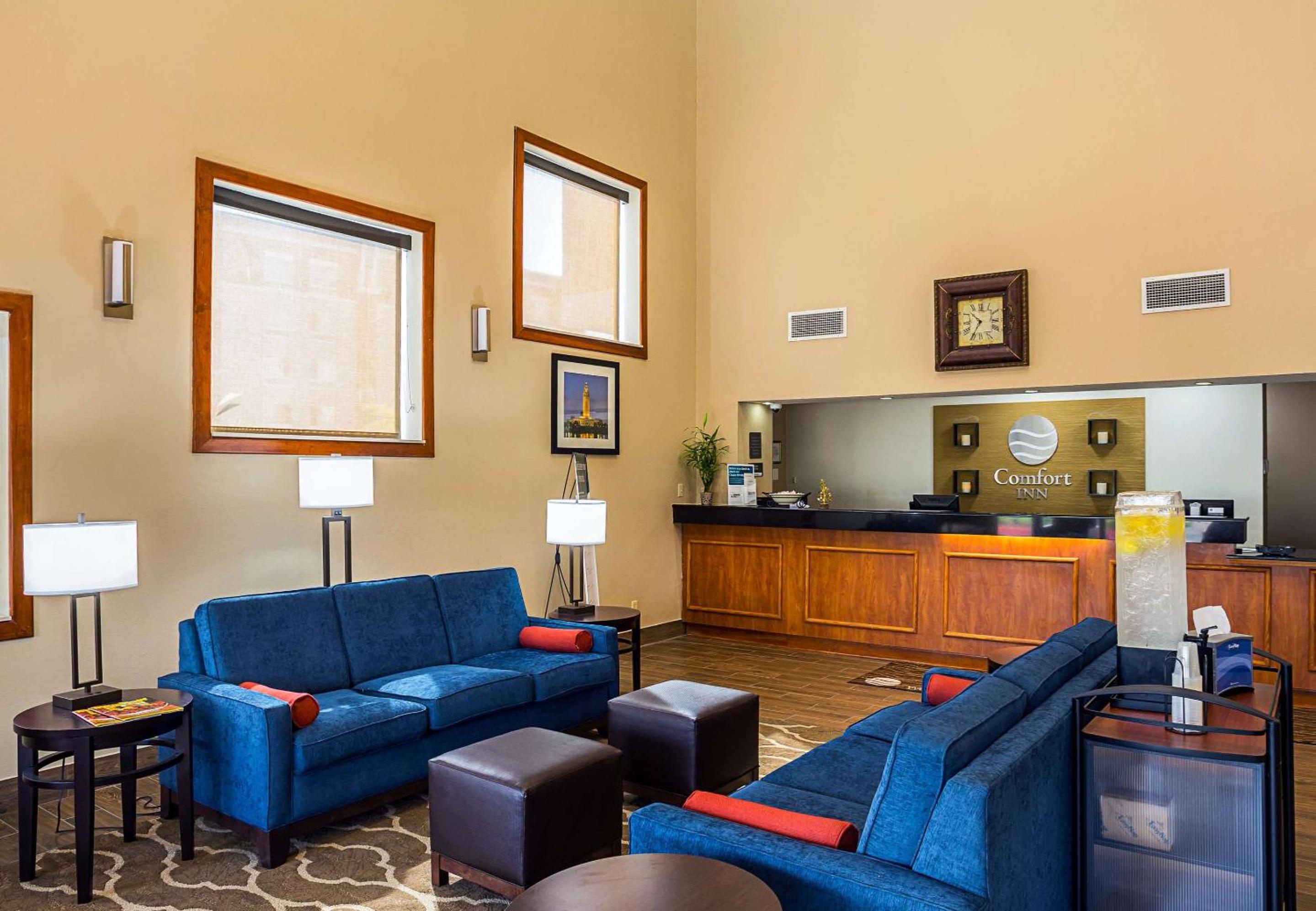 Comfort Inn University Area view 5