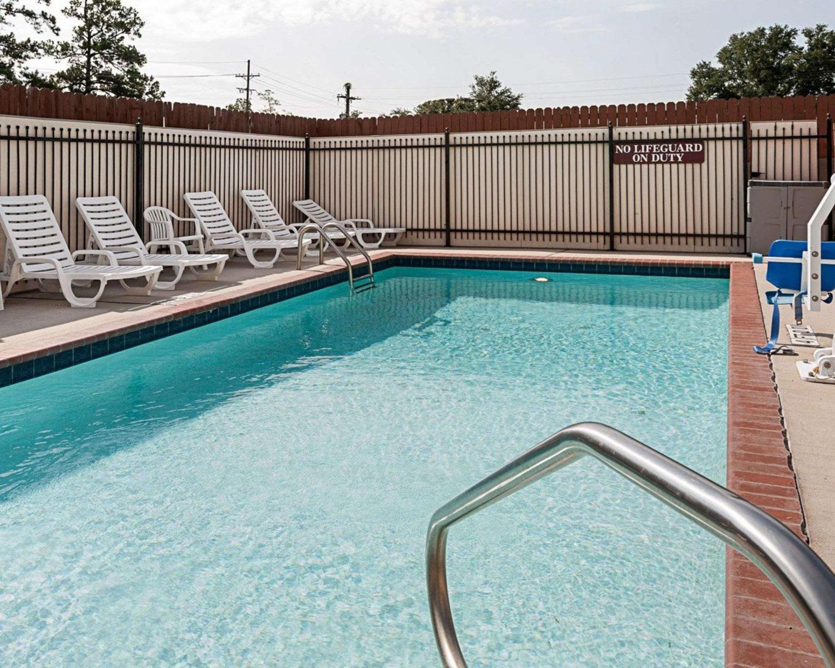 Comfort Suites Lake Charles view 3