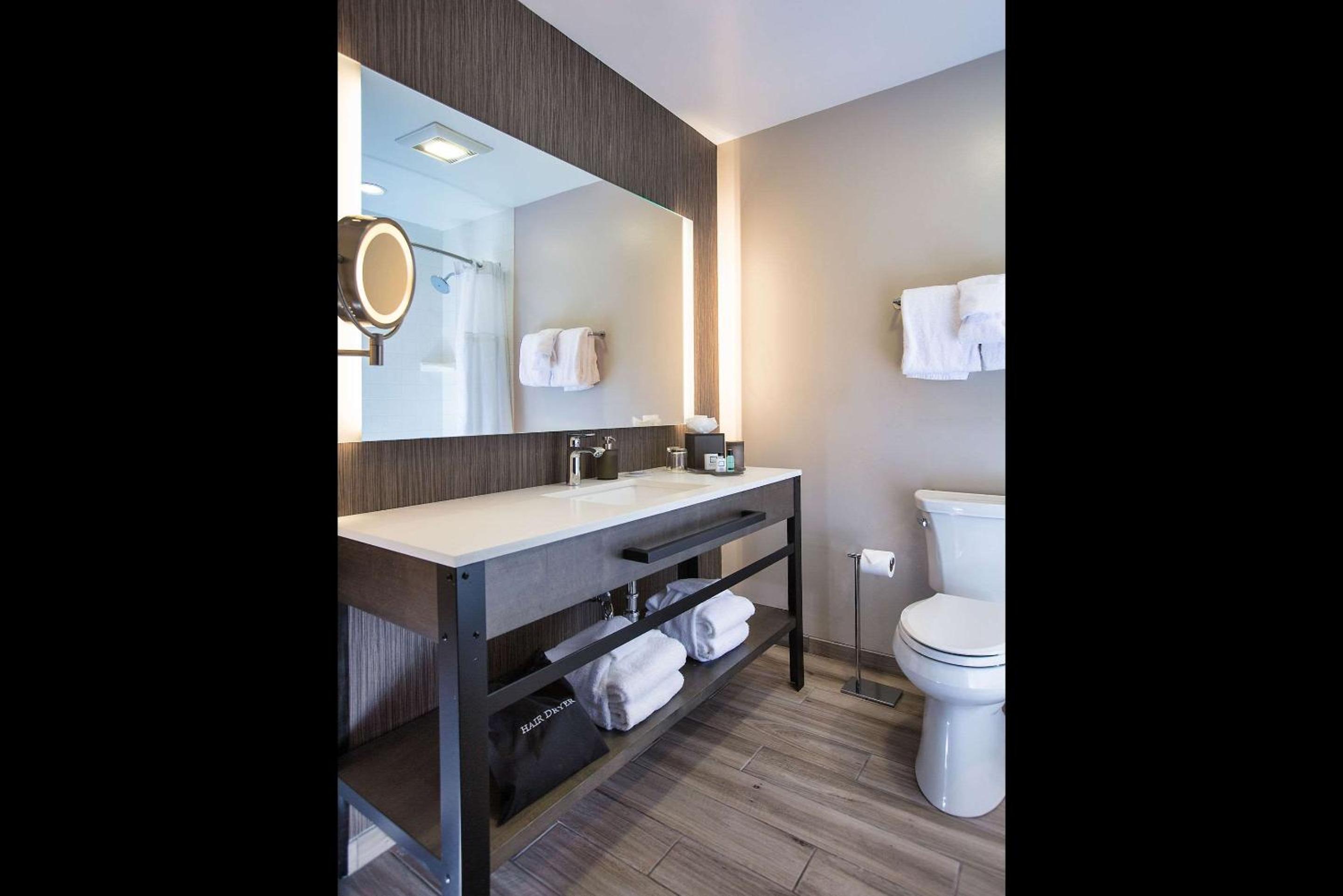Edwards Vacations - The Inn at Riverwalk - Property Image 15