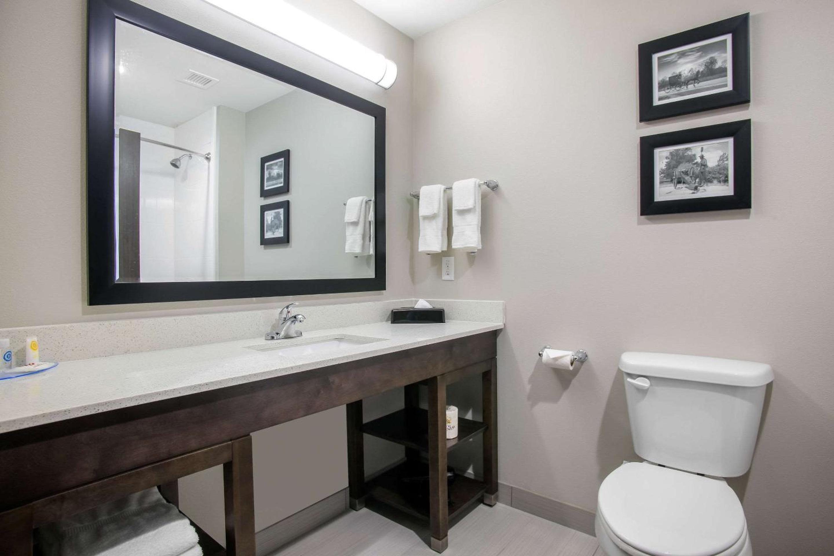 Holiday Inn Express & Suites Tulsa East - Catoosa by IHG