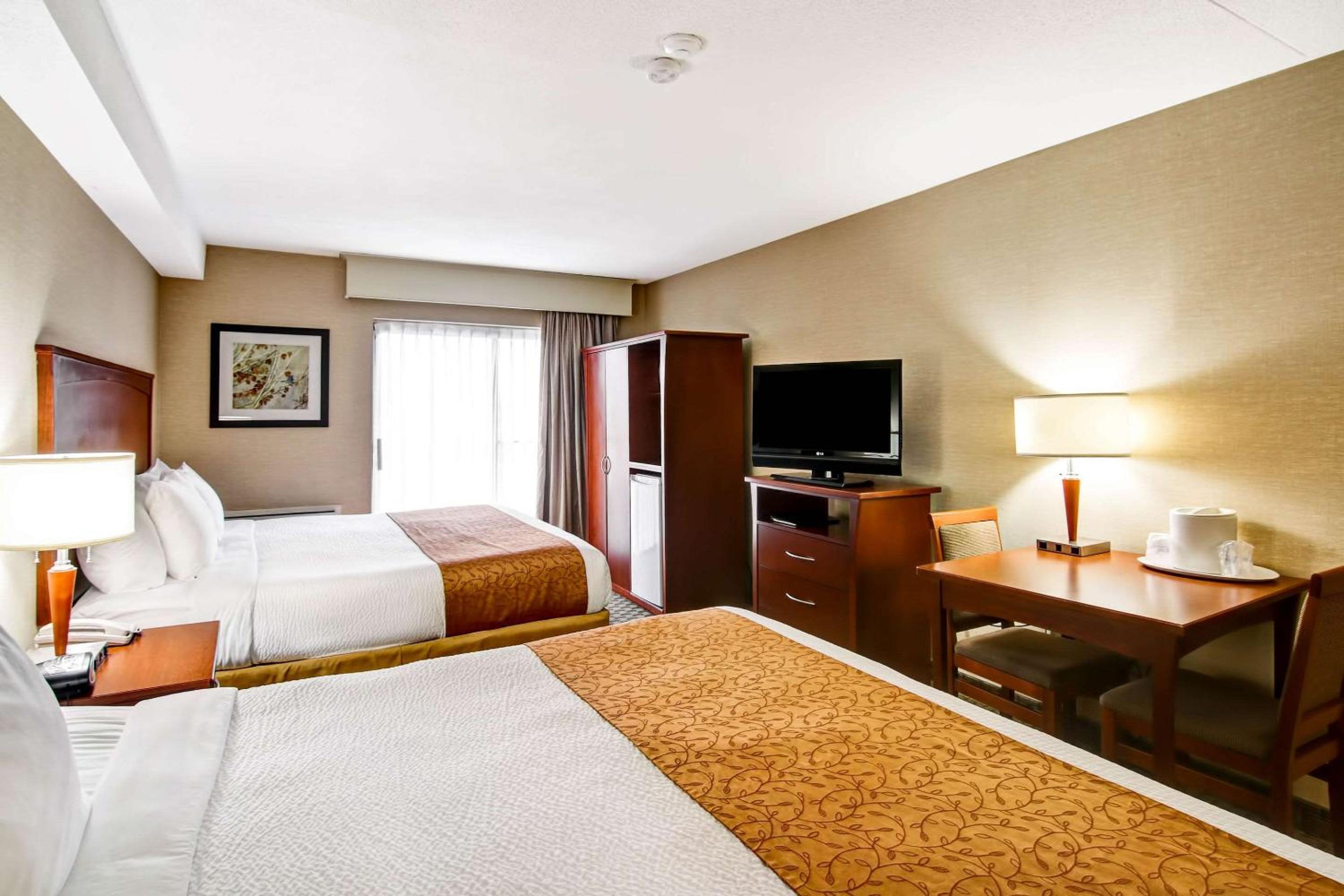 Kitchener Vacations - Quality Inn - Property Image 1