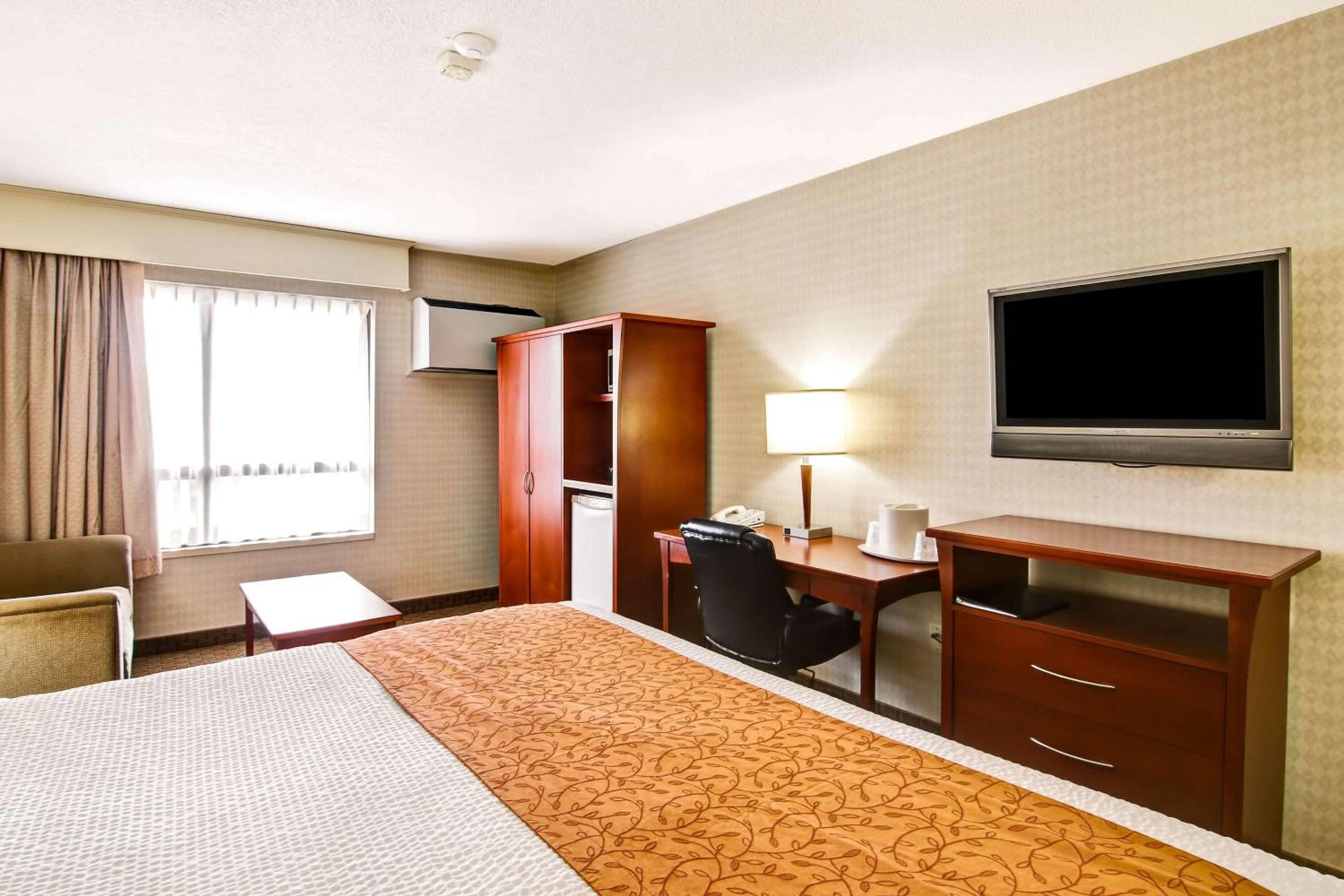 Kitchener Vacations - Quality Inn - Property Image 7
