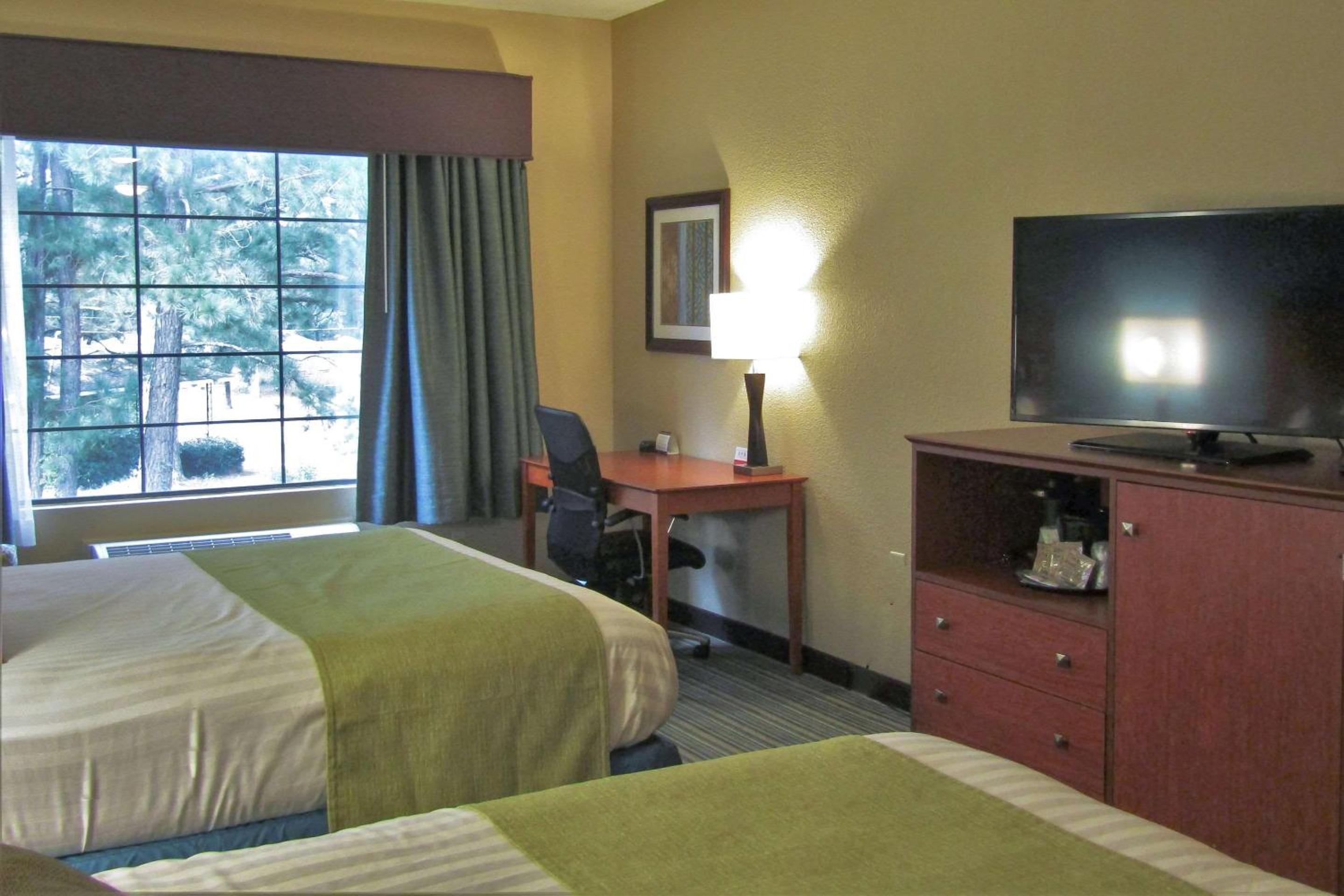 Days-Inn by Wyndham Cedartown view 3