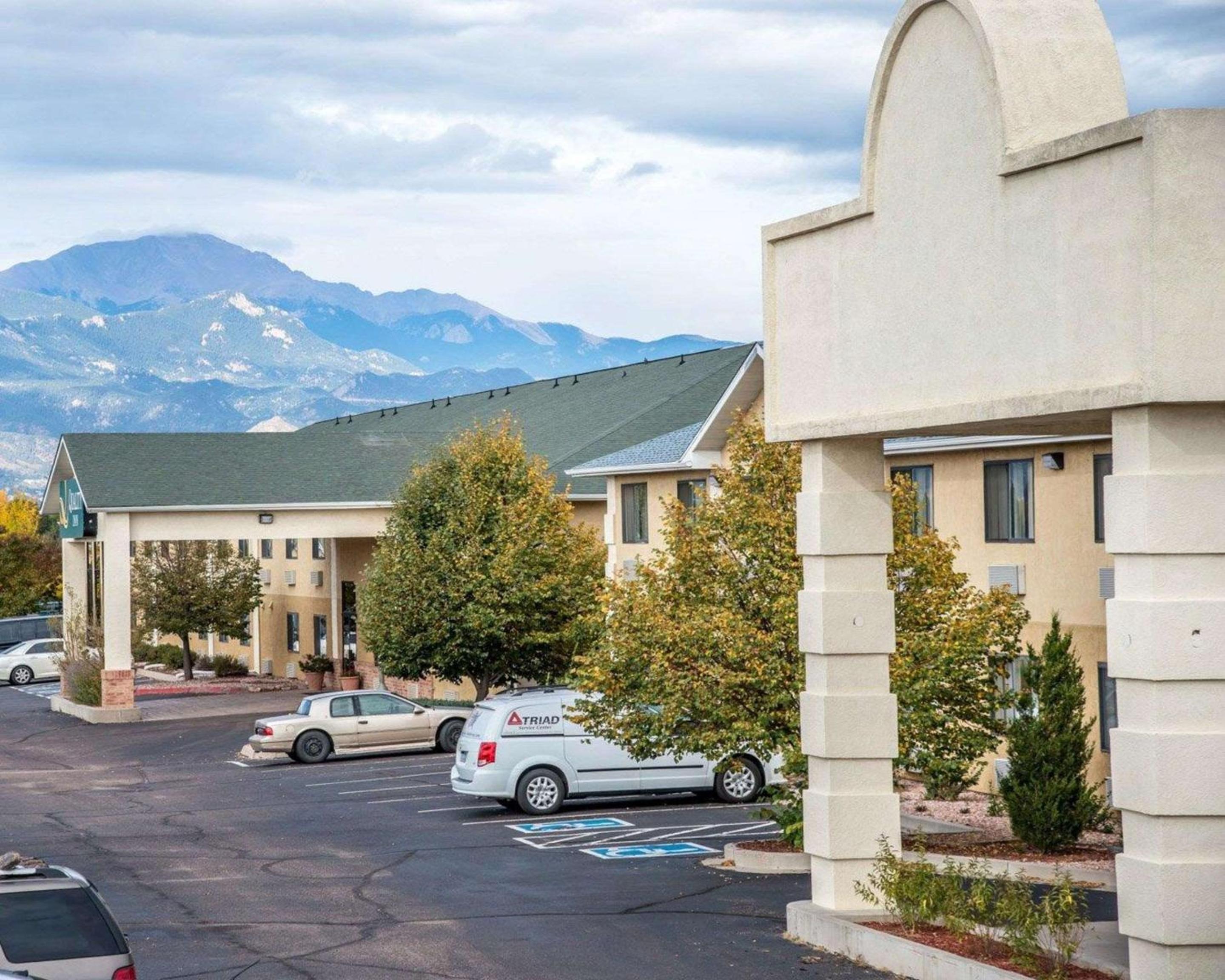 Quality Inn Colorado Springs Airport view 3