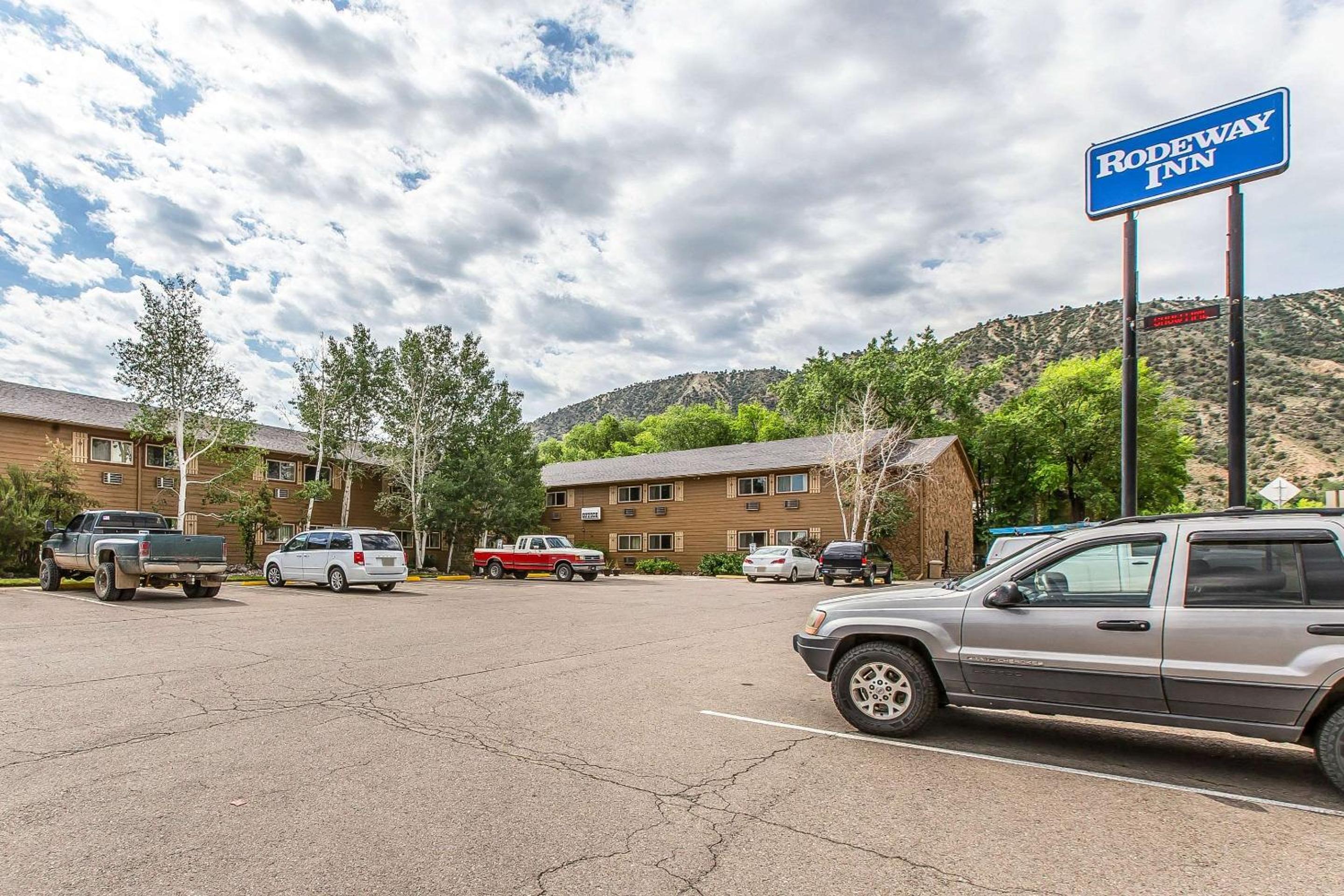 Rodeway Inn Rifle view 5