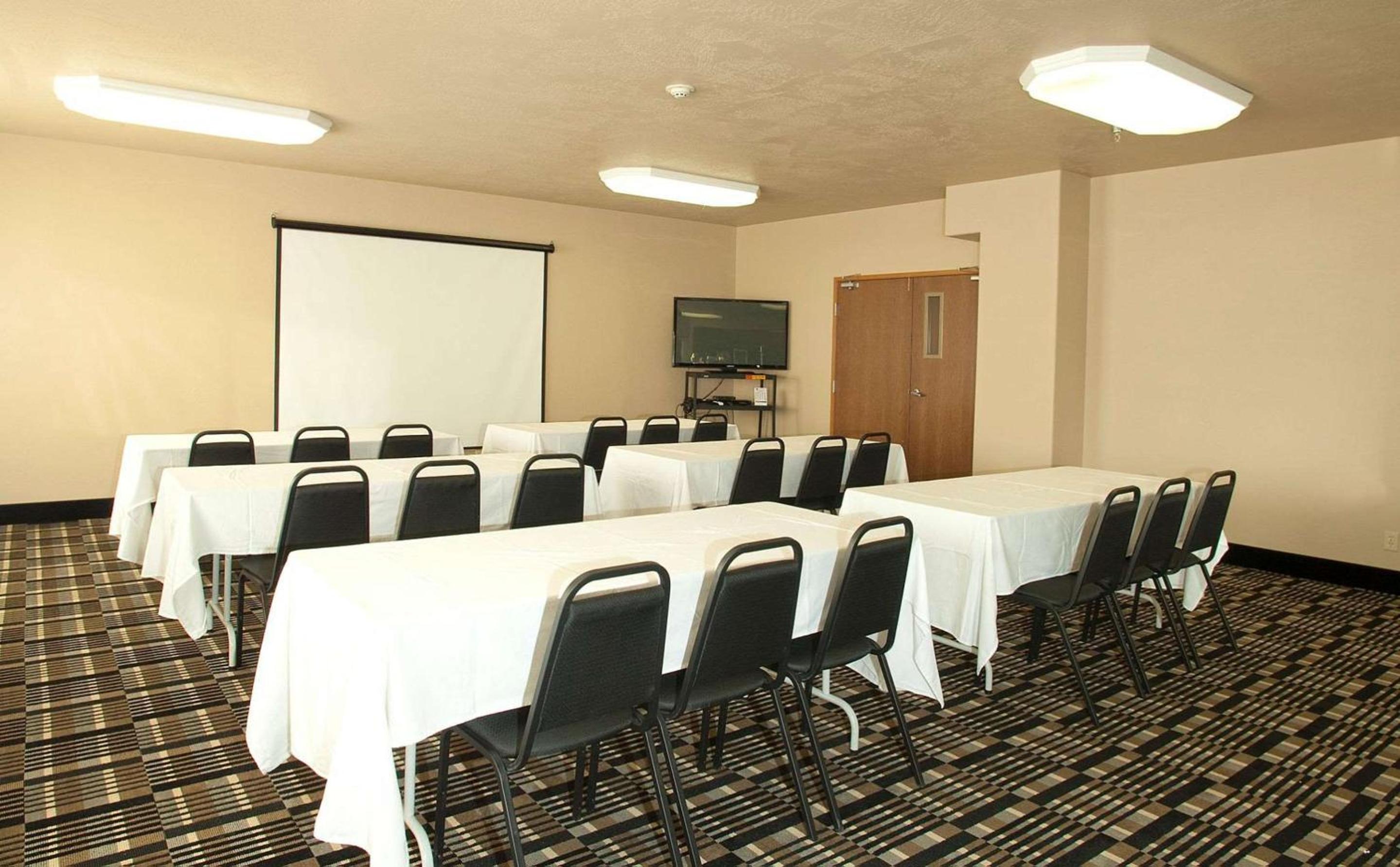 Gunnison Vacations - Comfort Inn  Suites Gunnison-Crested Butte - Property Image 40