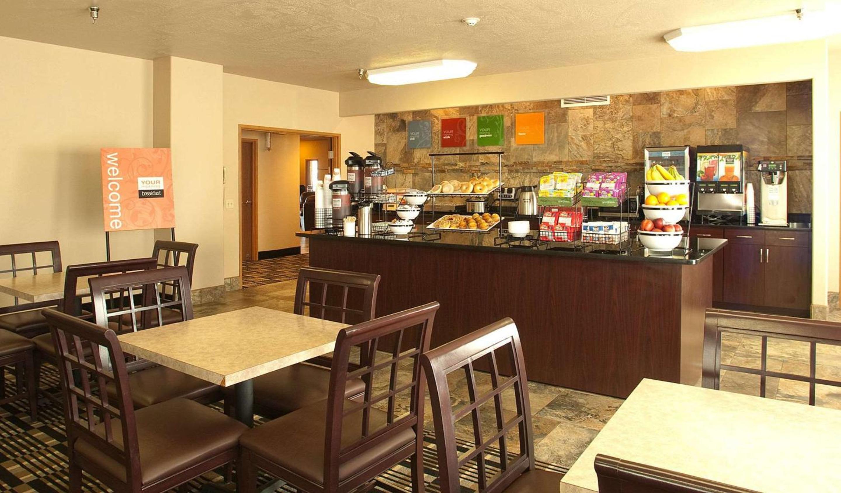 Gunnison Vacations - Comfort Inn  Suites Gunnison-Crested Butte - Property Image 53
