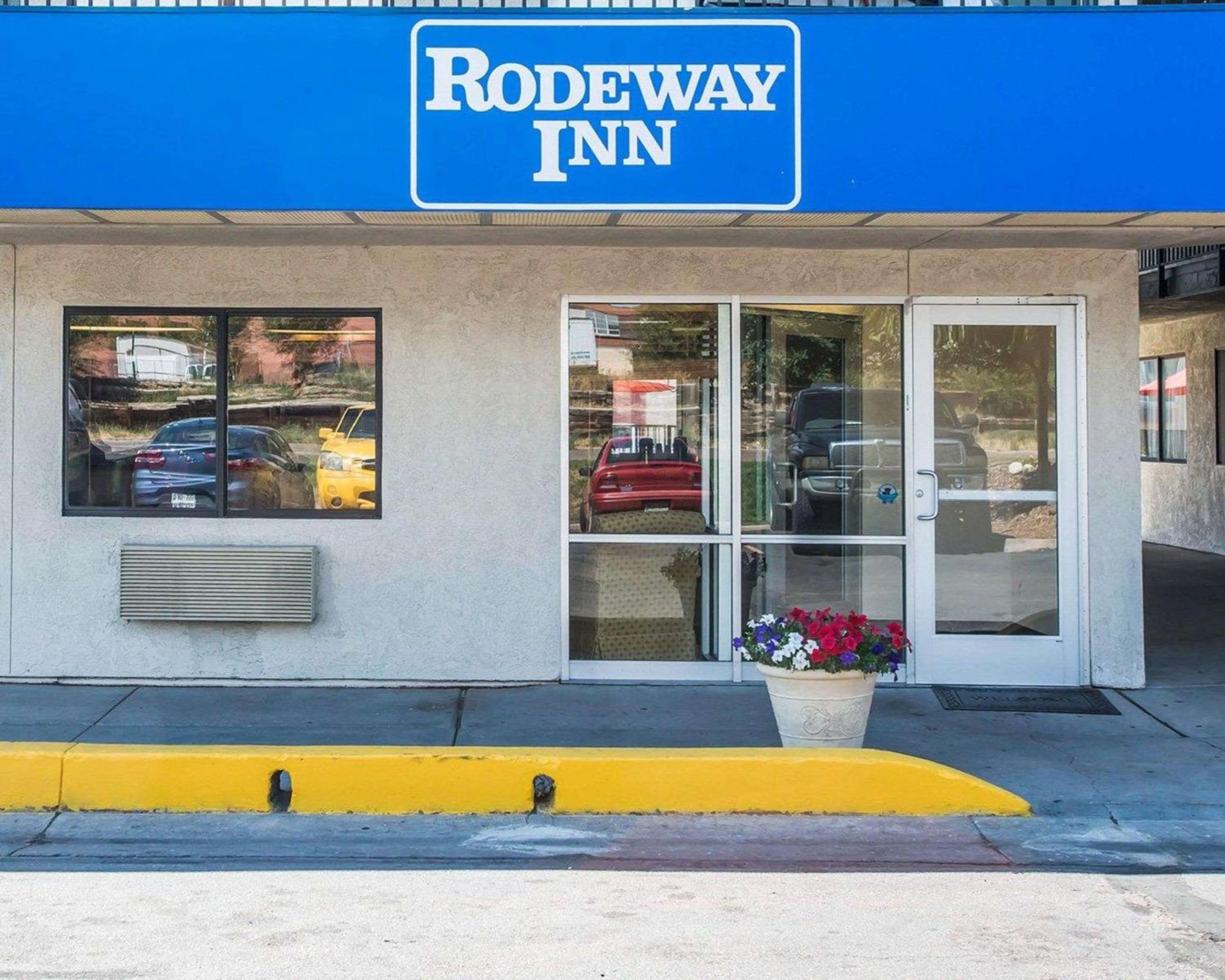 Rodeway Inn Greeley view 3