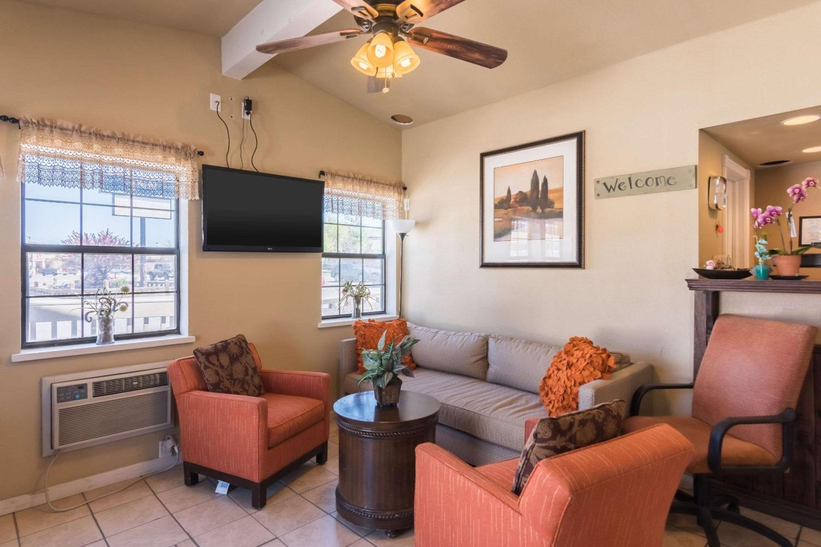 Montrose Vacations - 1st Interstate Inn Montrose - Property Image 17