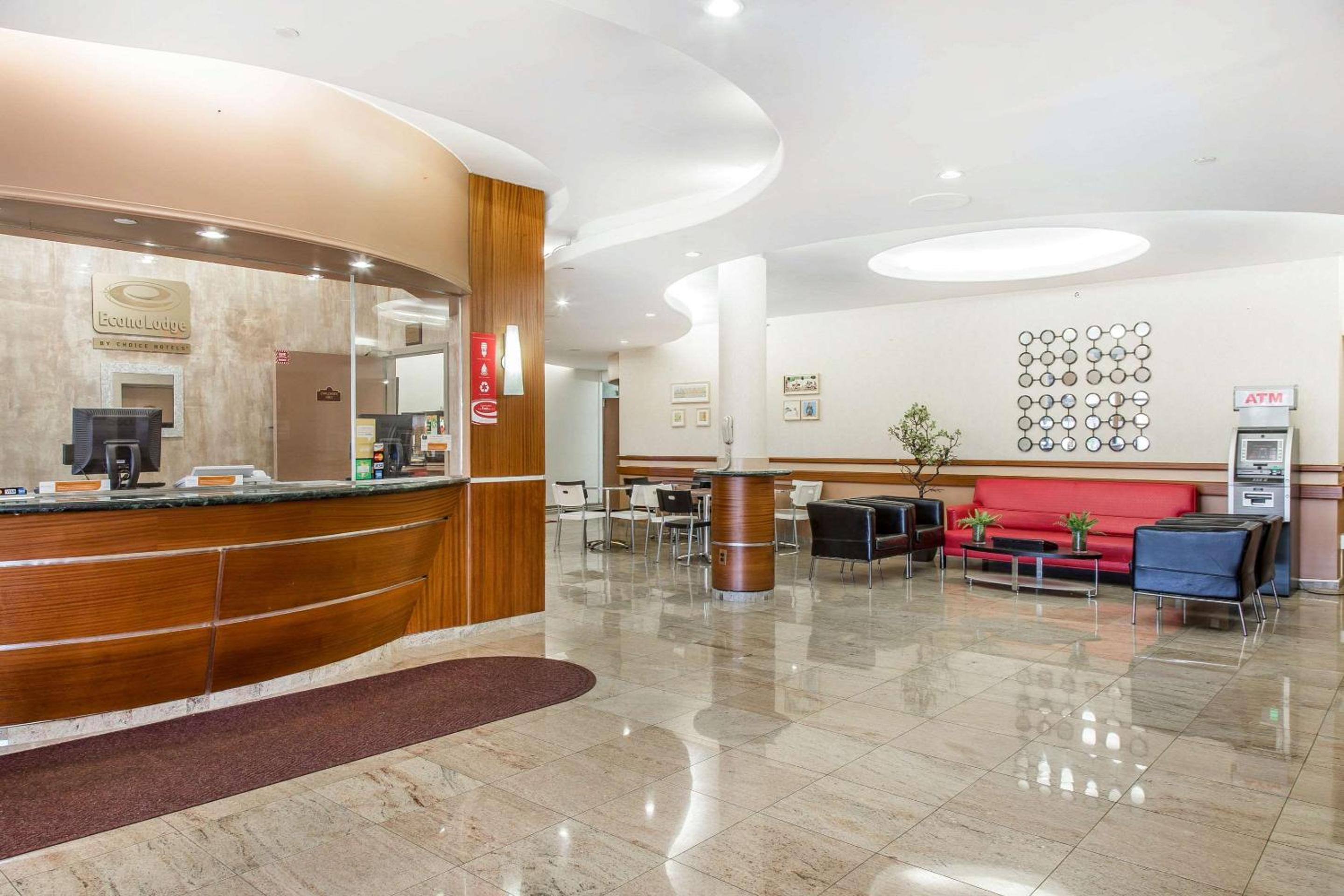 Econo Lodge - Property Image 16