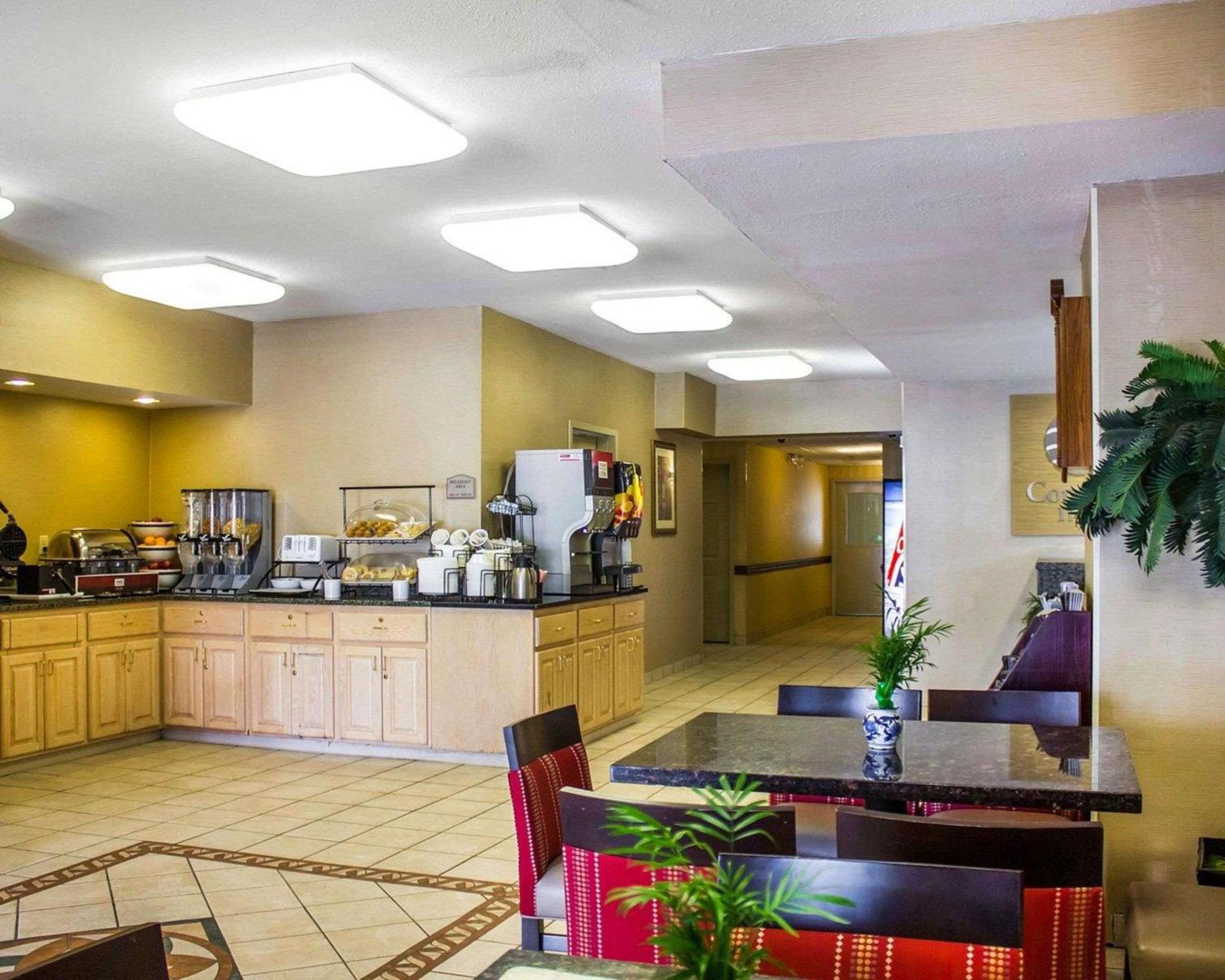 Comfort Inn Guilford near I-95 - Property Image 26