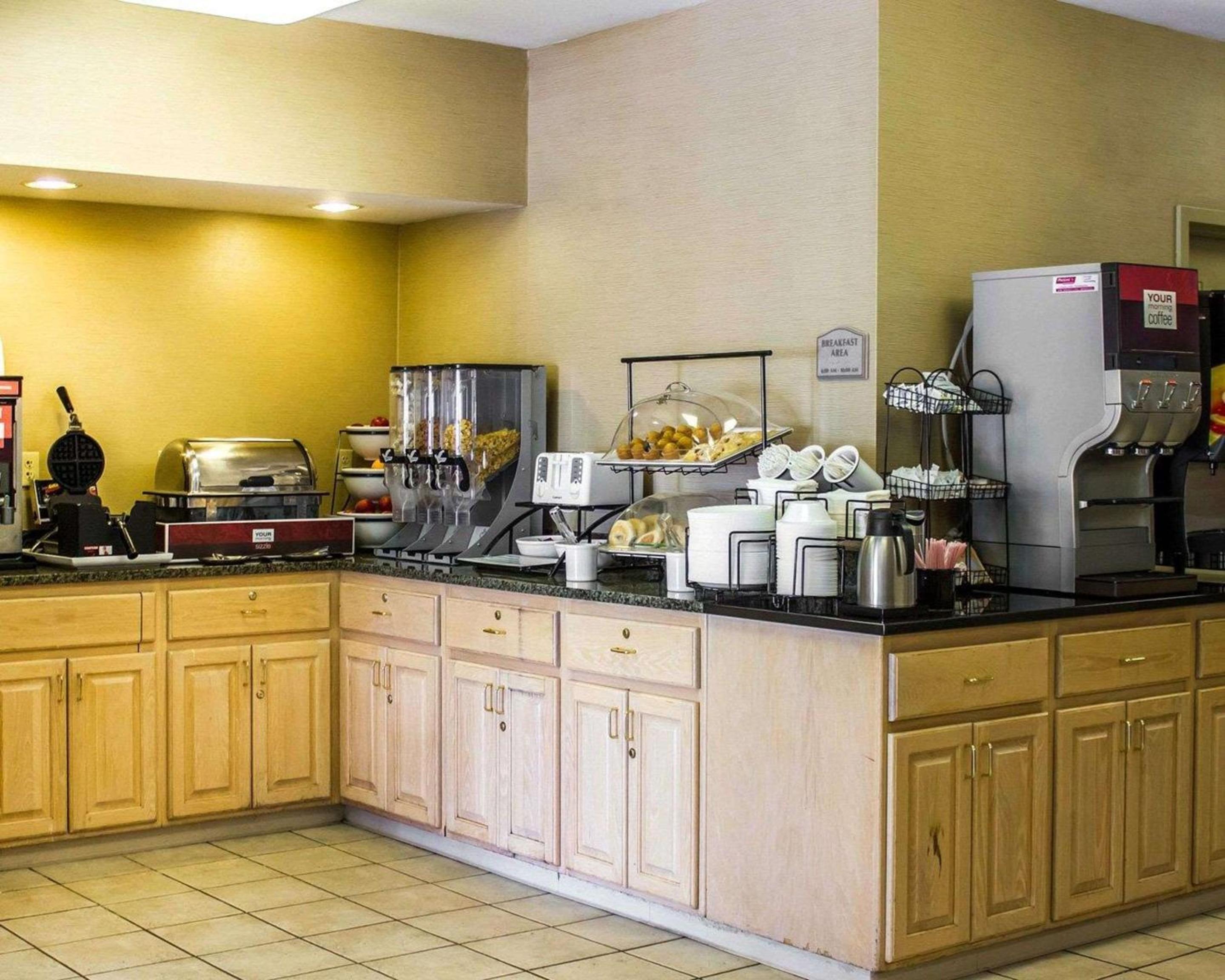 Comfort Inn Guilford near I-95 - Property Image 20