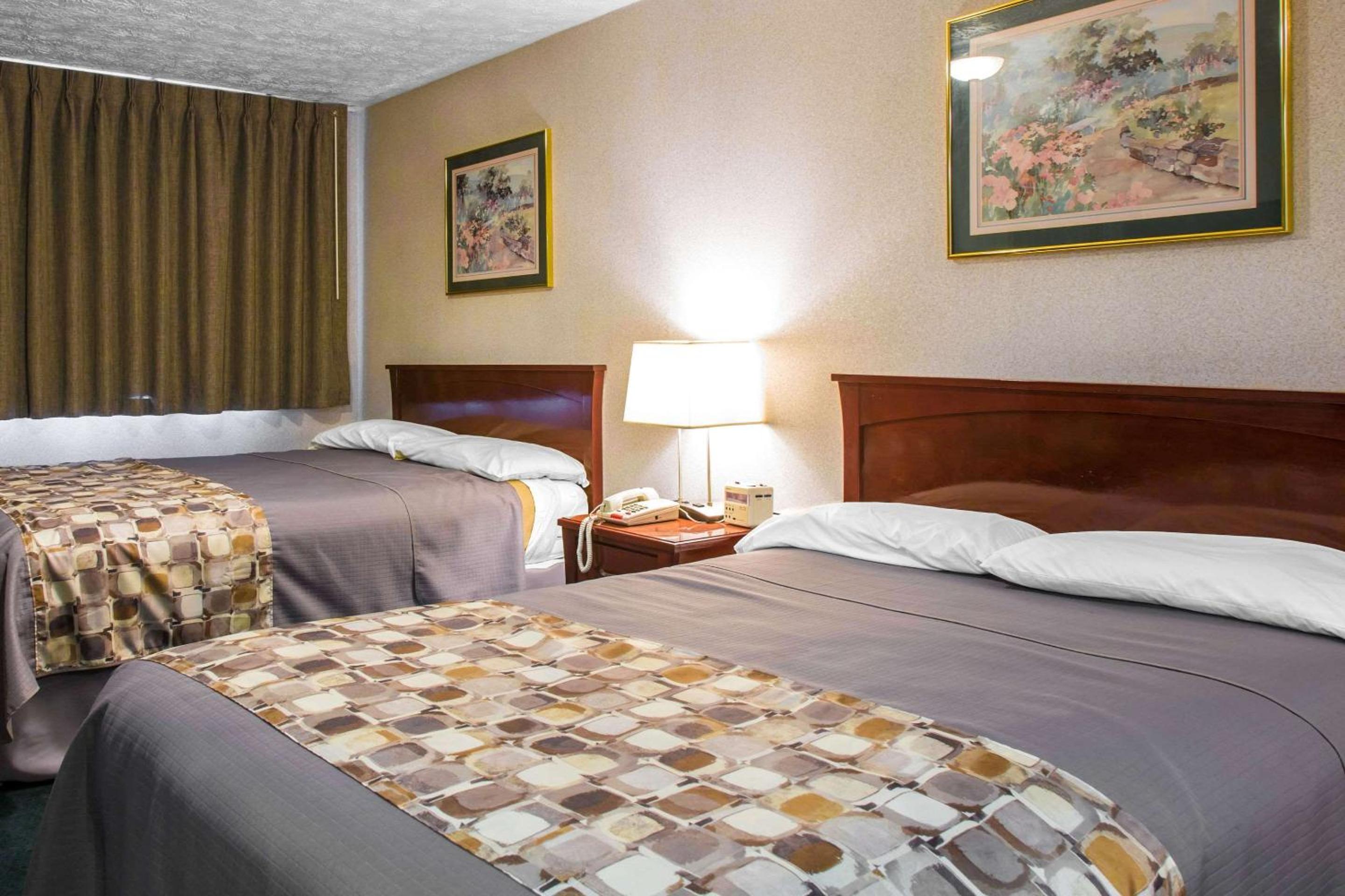 Rodeway Inn Suites Branford - Guilford - Property Image 22