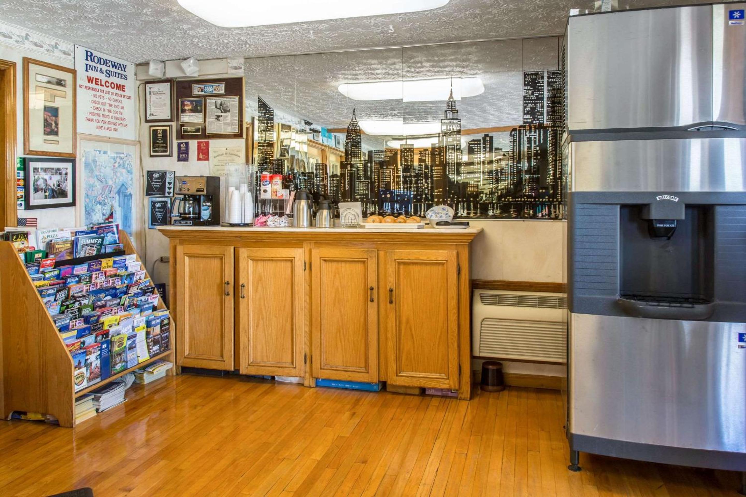 Rodeway Inn Suites Branford - Guilford - Property Image 21
