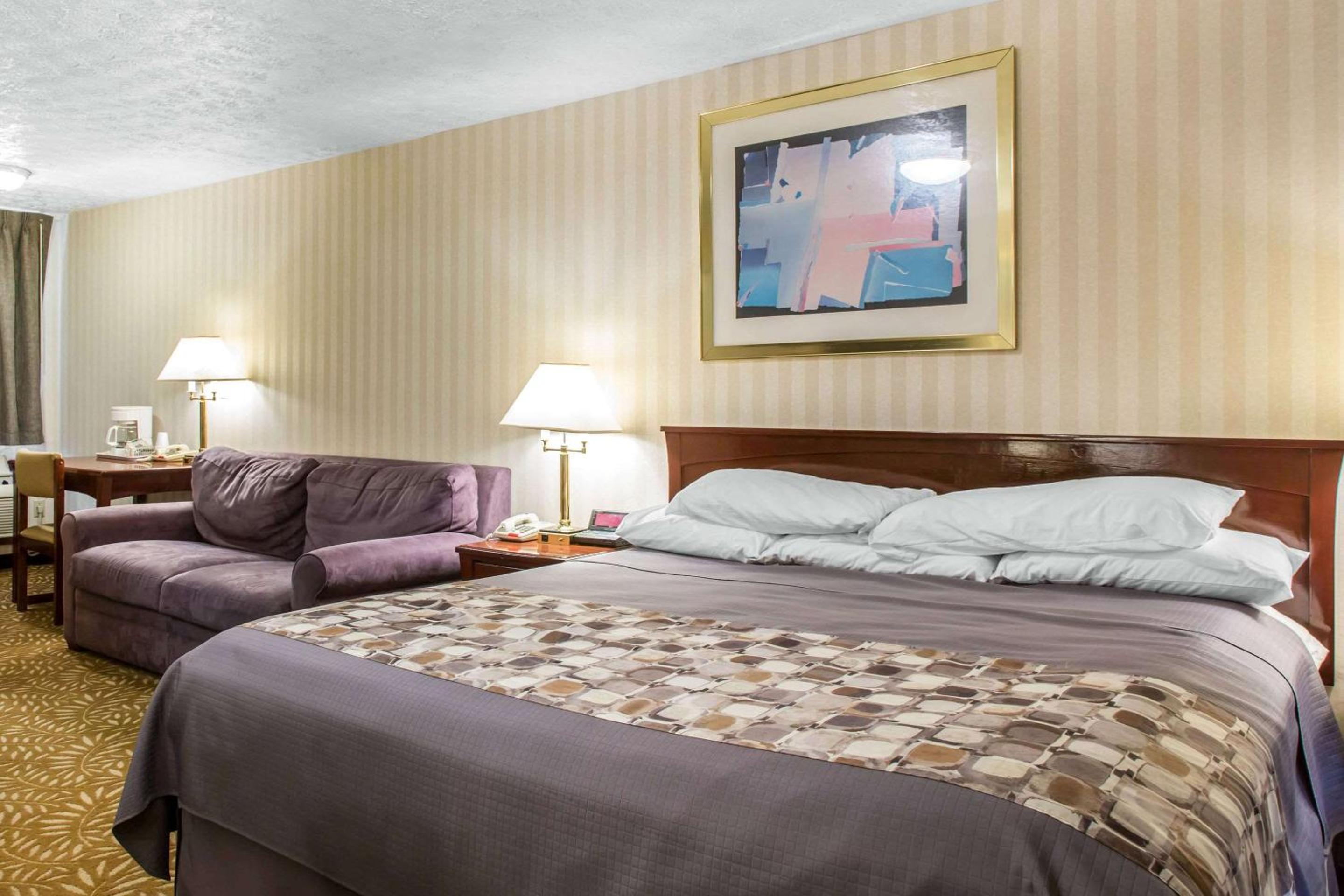 Rodeway Inn Suites Branford - Guilford - Property Image 19