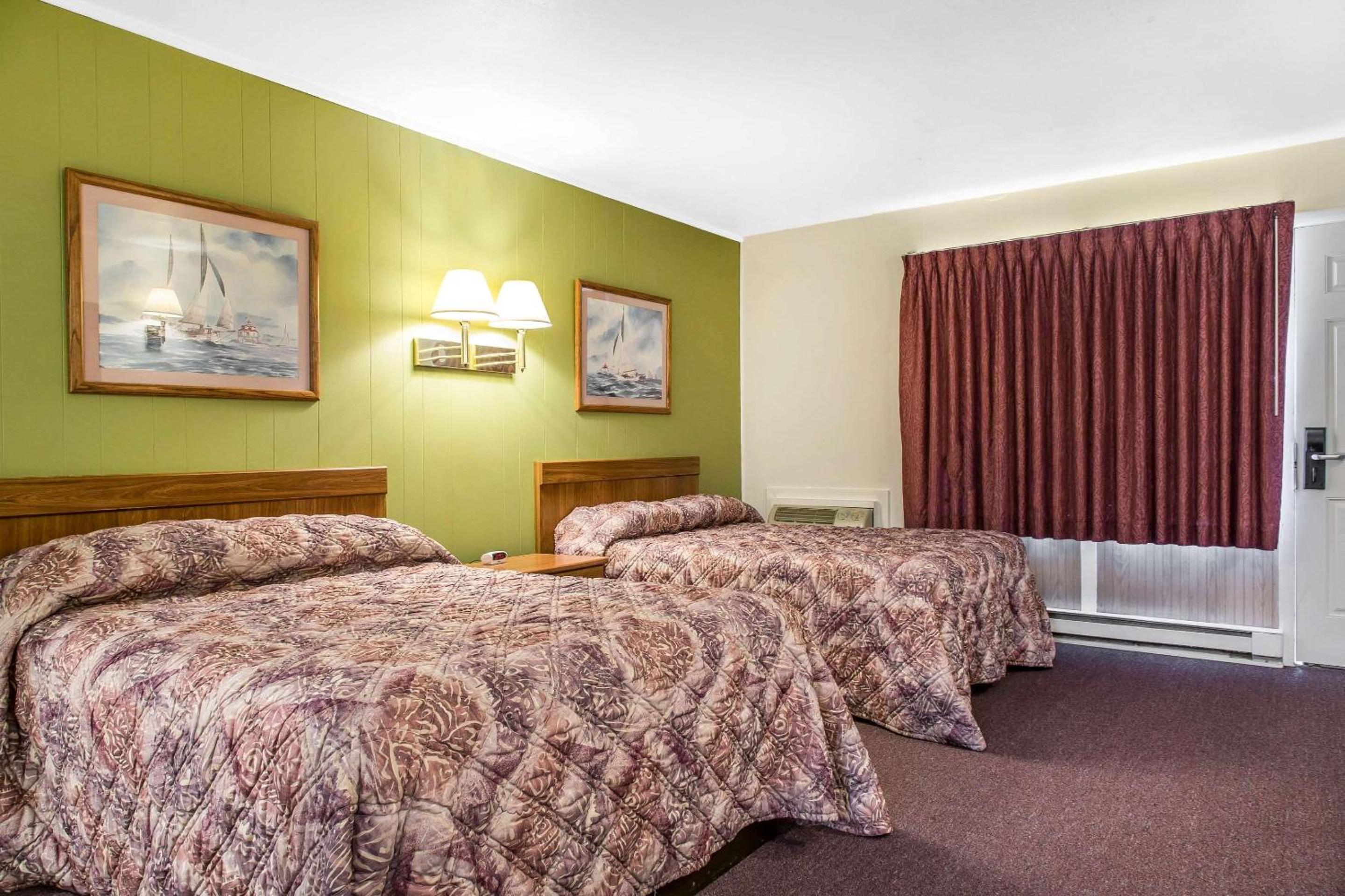 Rodeway Inn Waterford - New London view 4