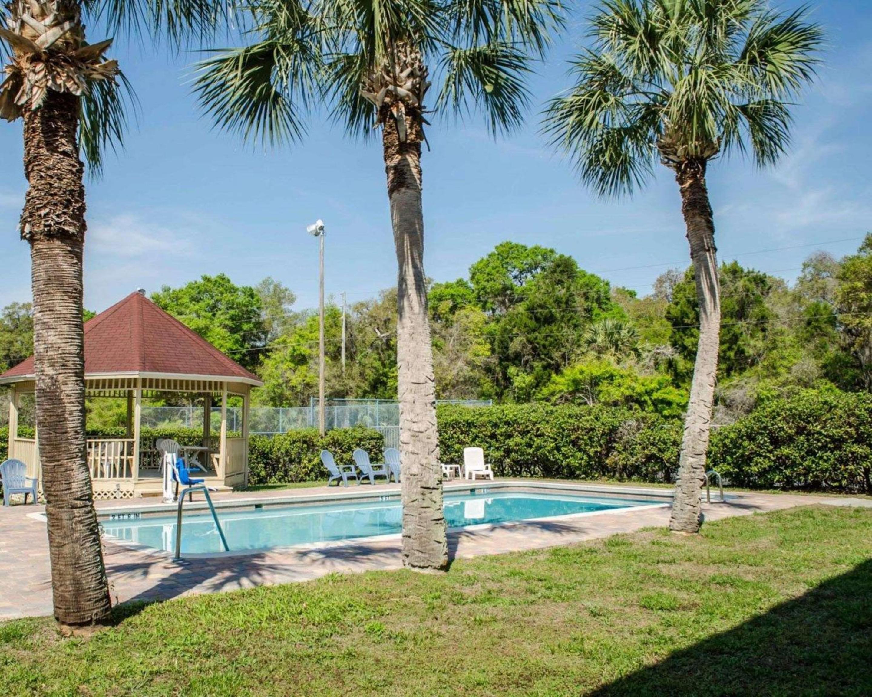 Crystal River Vacations - Quality Inn Crystal River - Property Image 9