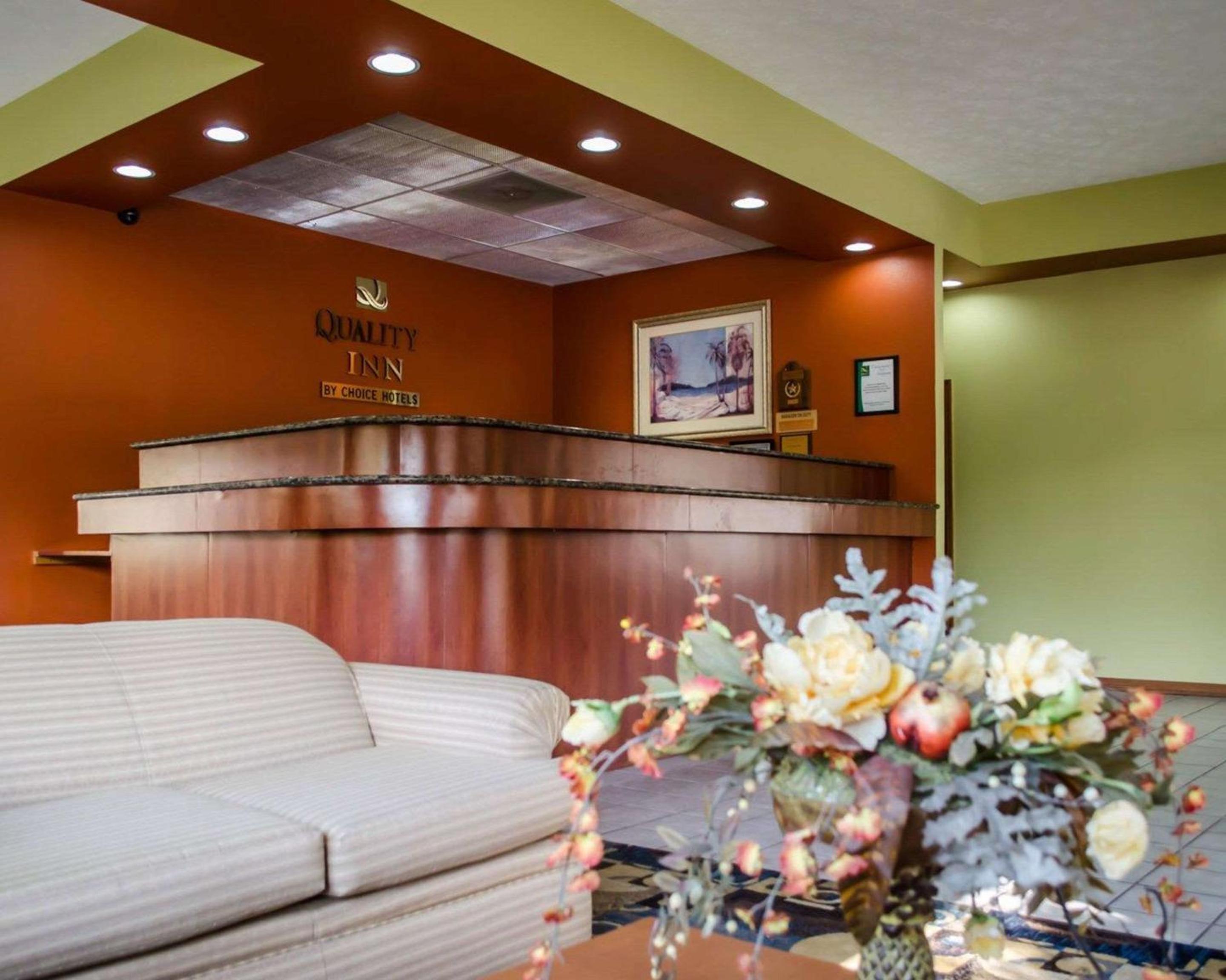 Crystal River Vacations - Quality Inn Crystal River - Property Image 4