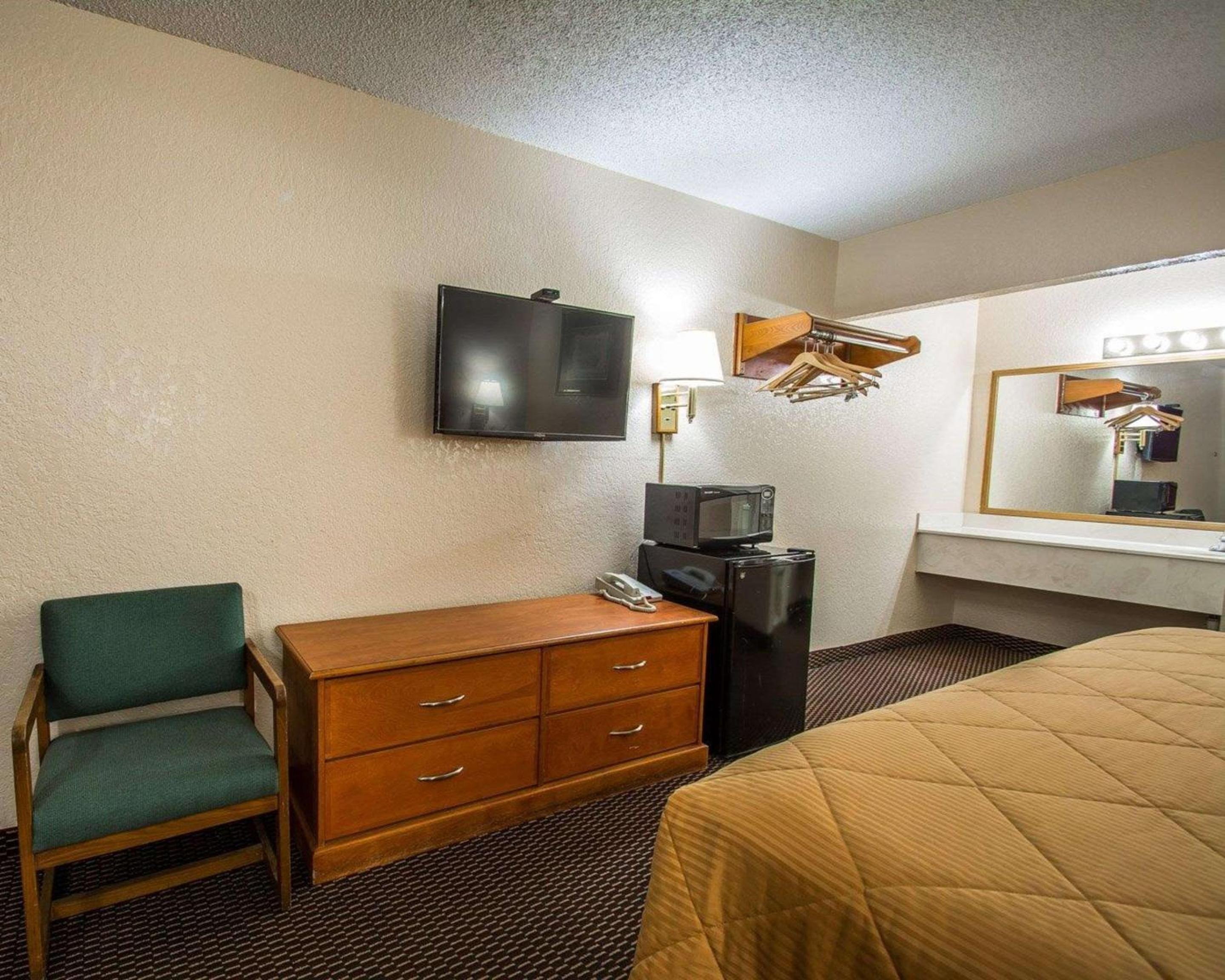 Rodeway Inn Fort Pierce I-95