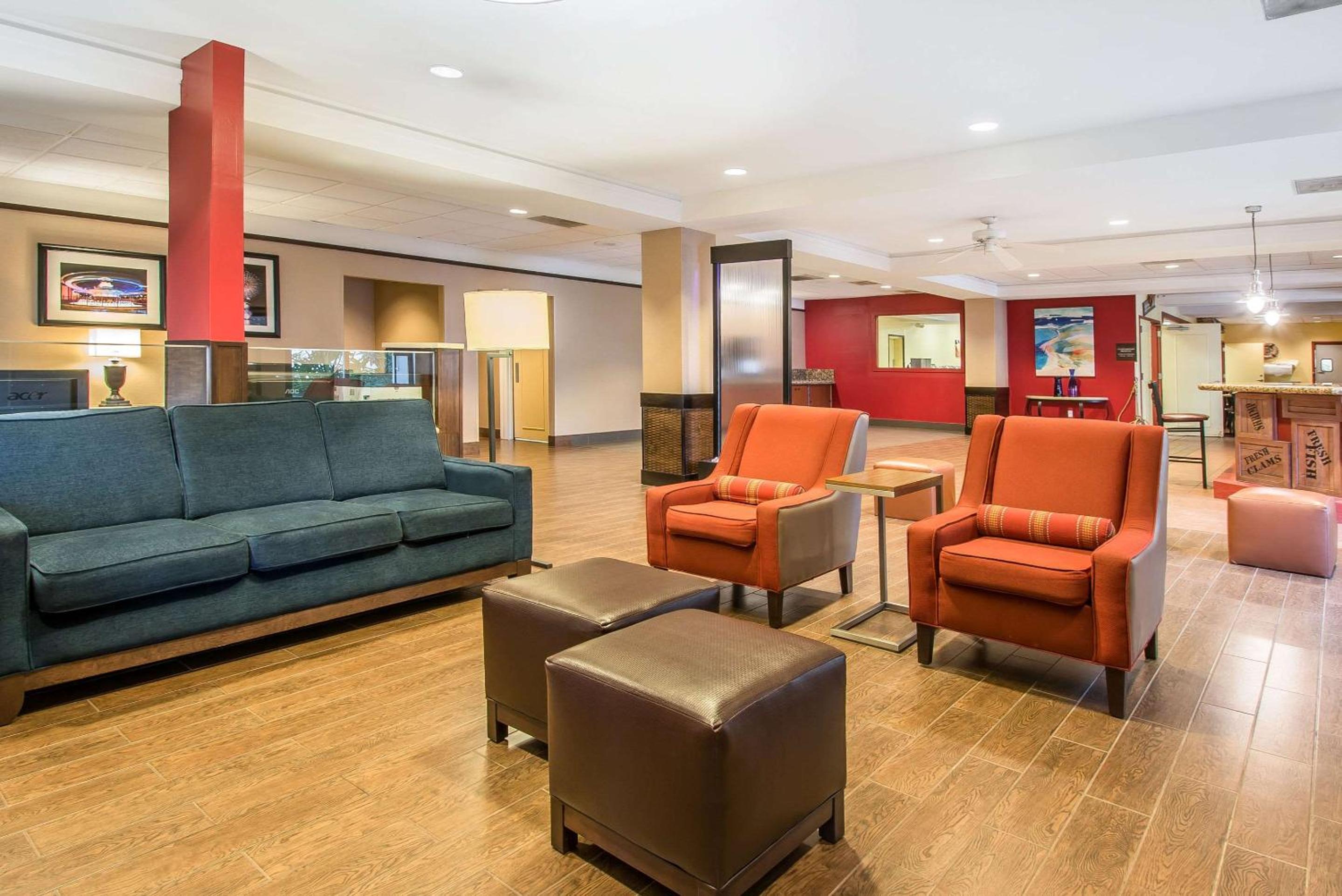 Comfort Inn & Suites Kissimmee by the Parks-4