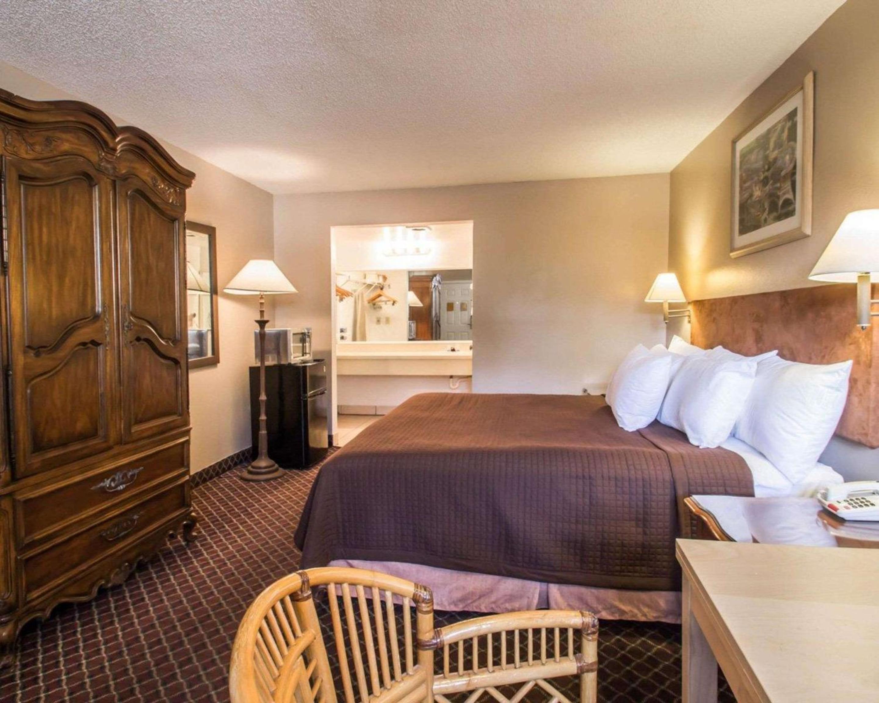 Rodeway Inn Apopka South
