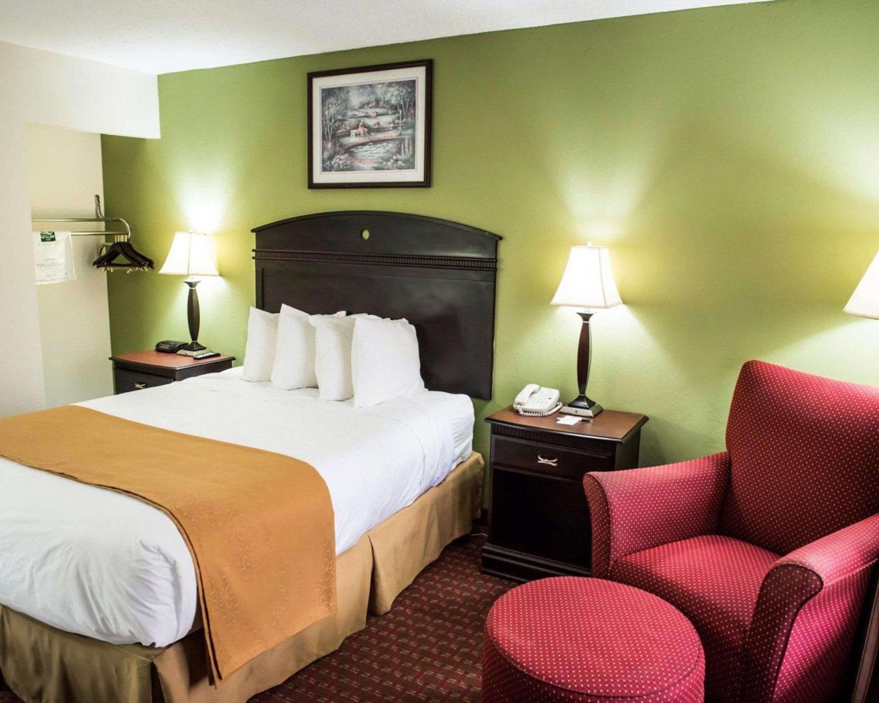 Quality Inn Chipley I-10 at Exit 120 - Property Image 2