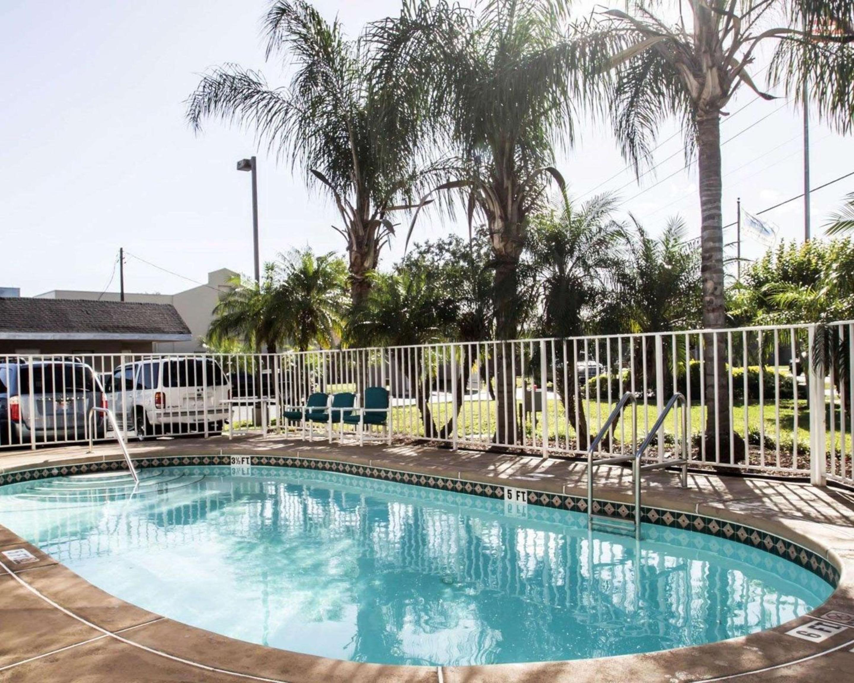 Rodeway Inn Apopka South