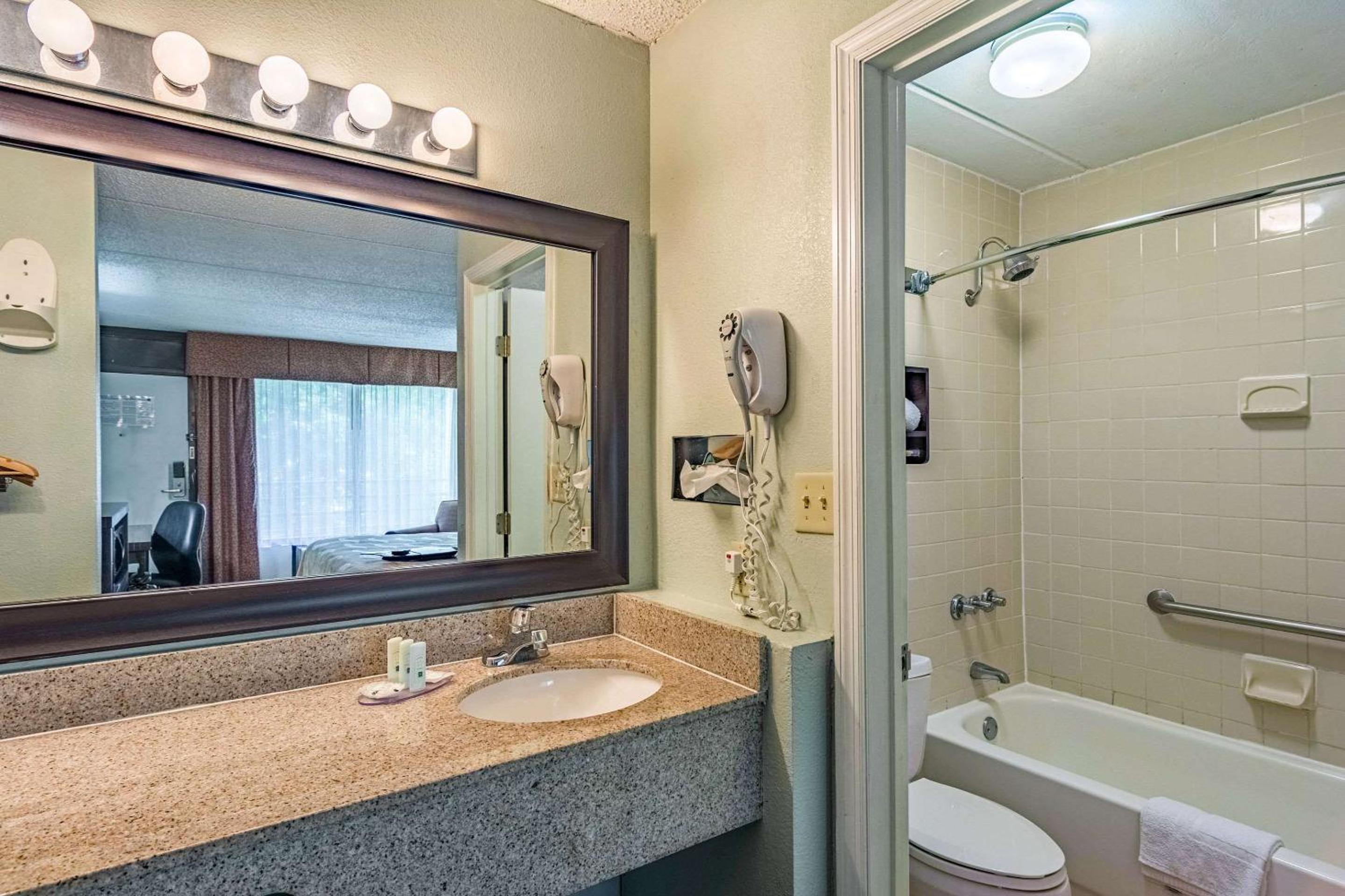 Quality Inn Columbus near Fort Benning view 5