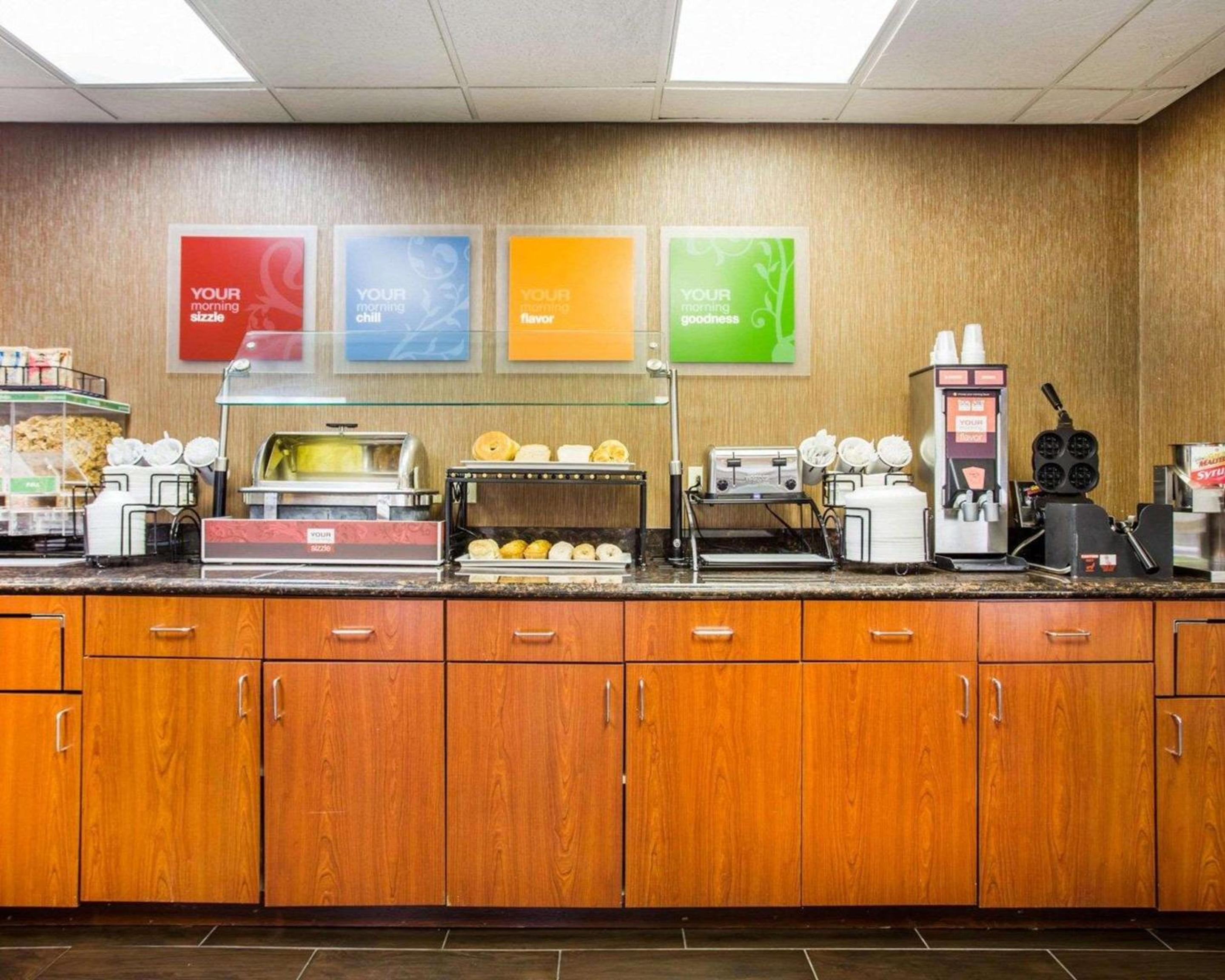 Atlanta Vacations - Comfort Inn  Suites at Stone Mountain - Property Image 3