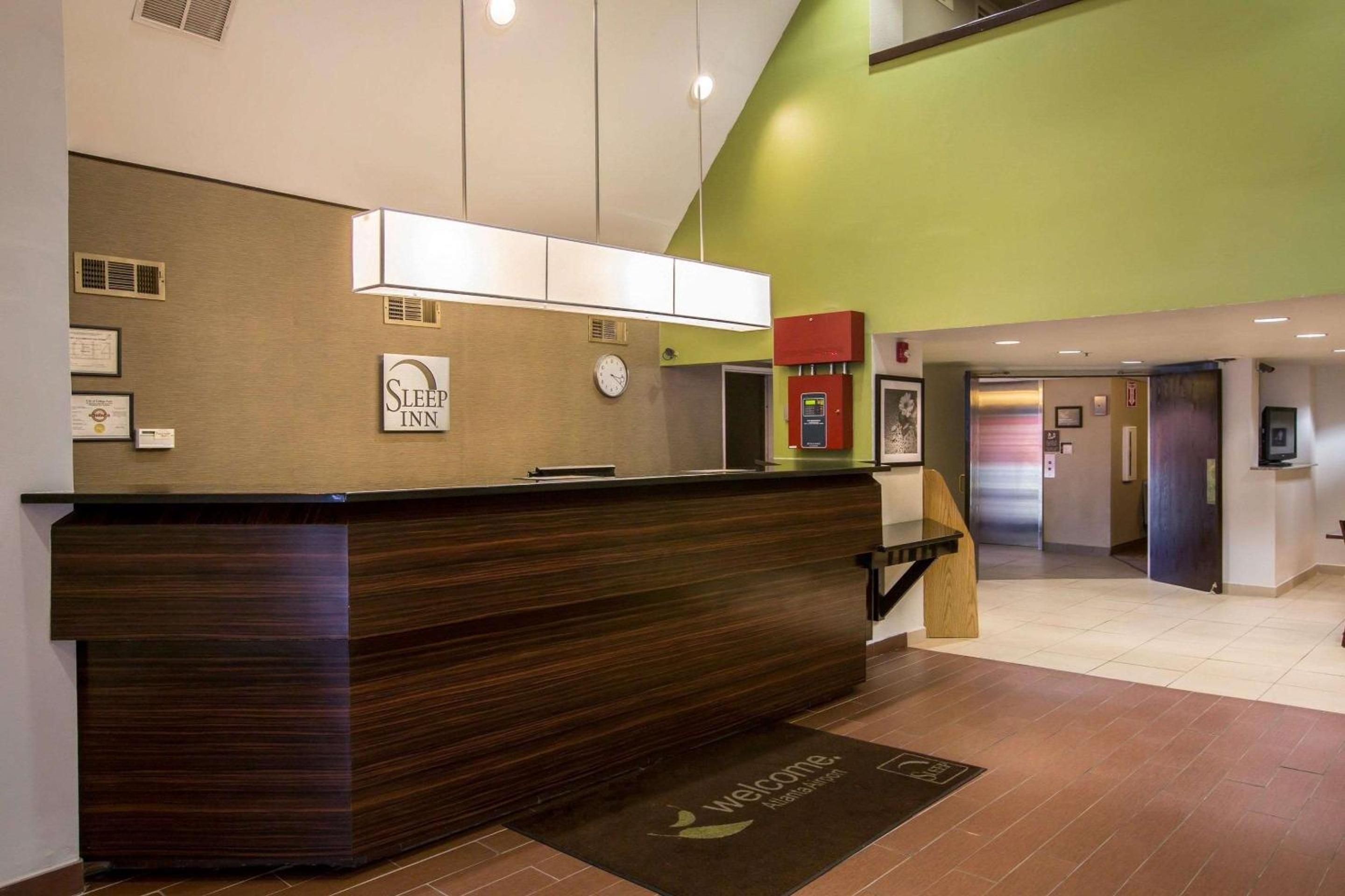 Atlanta Hotels with Airport Shuttle