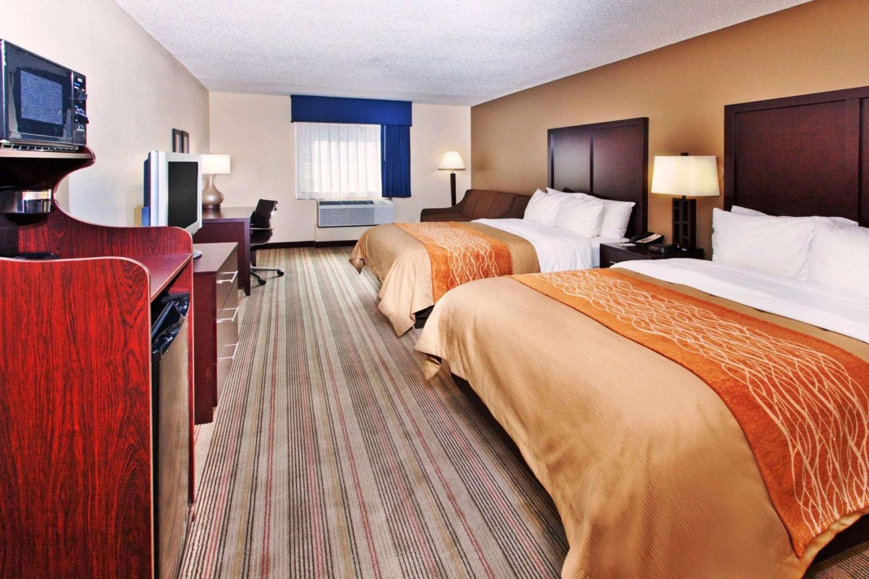 Comfort Inn Blairsville Butternut Creek view 5