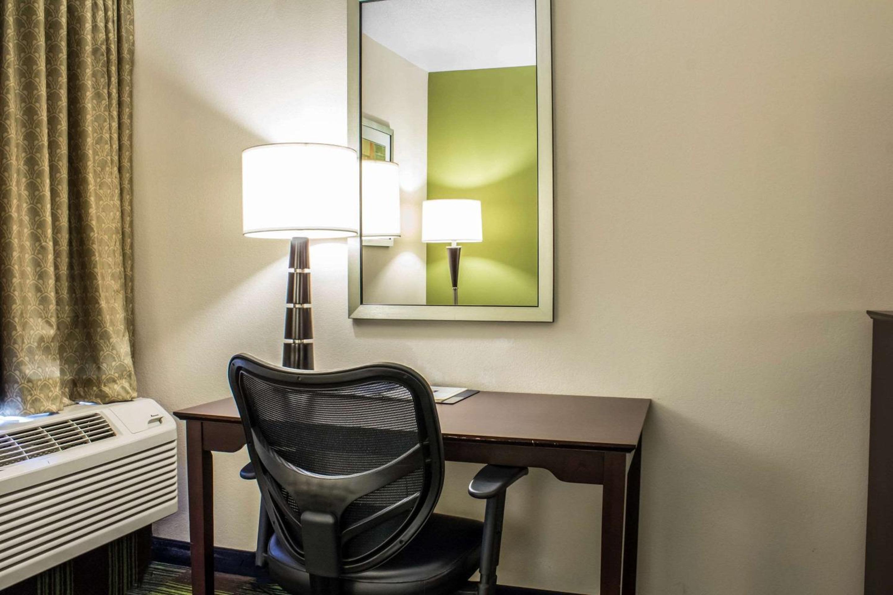 Econo Lodge Ankeny - Des Moines