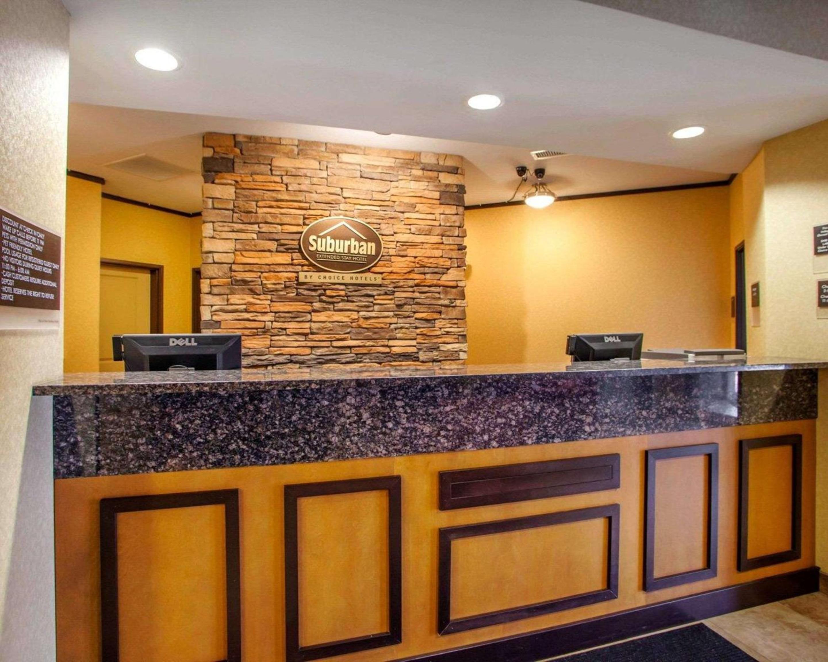 Lobby & Reception