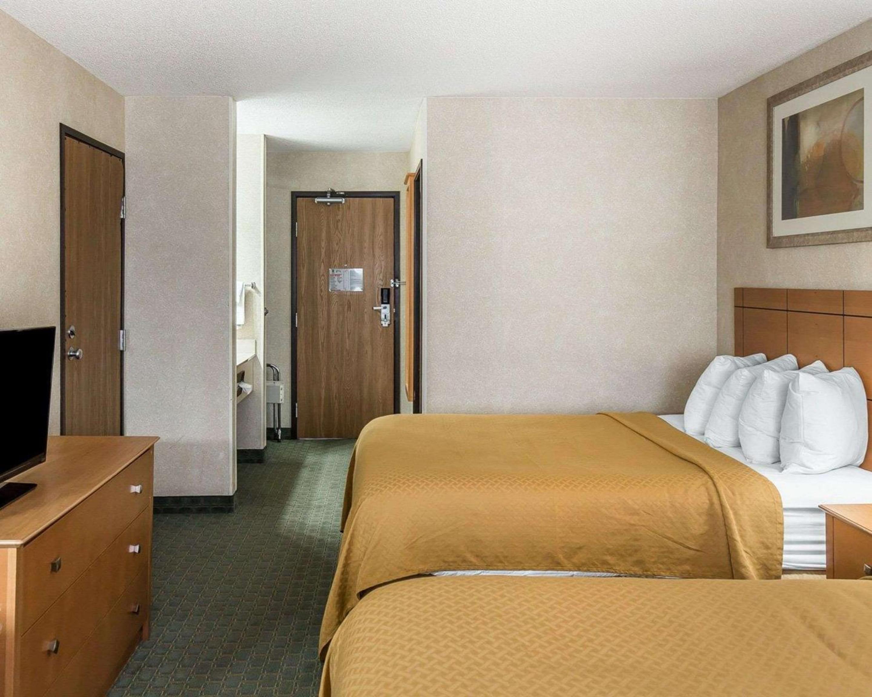 Cedar Rapids Vacations - Quality Inn at Collins Road - Cedar Rapids - Property Image 5