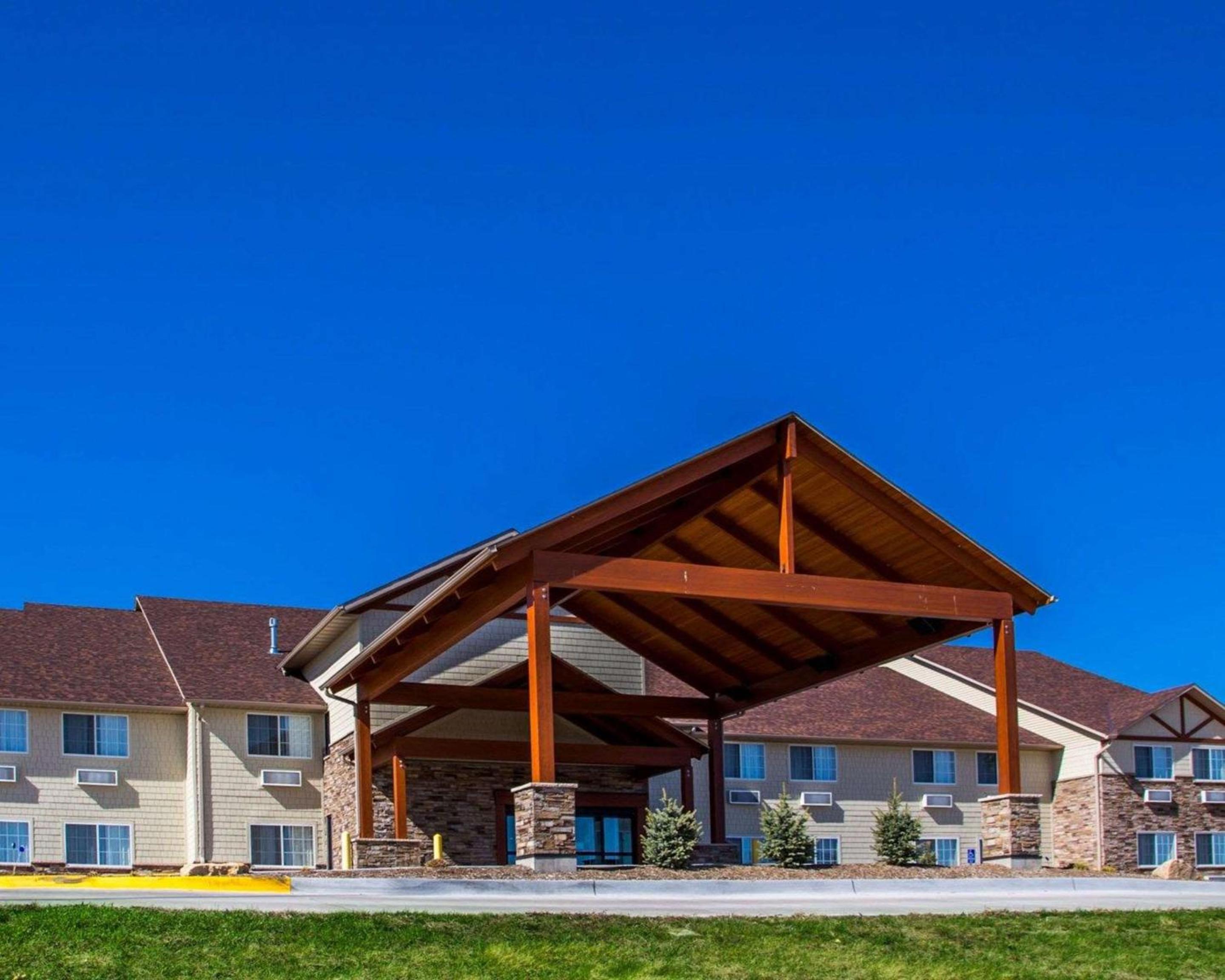 Comfort Inn & Suites Riverview near Davenport and I-80 view 4