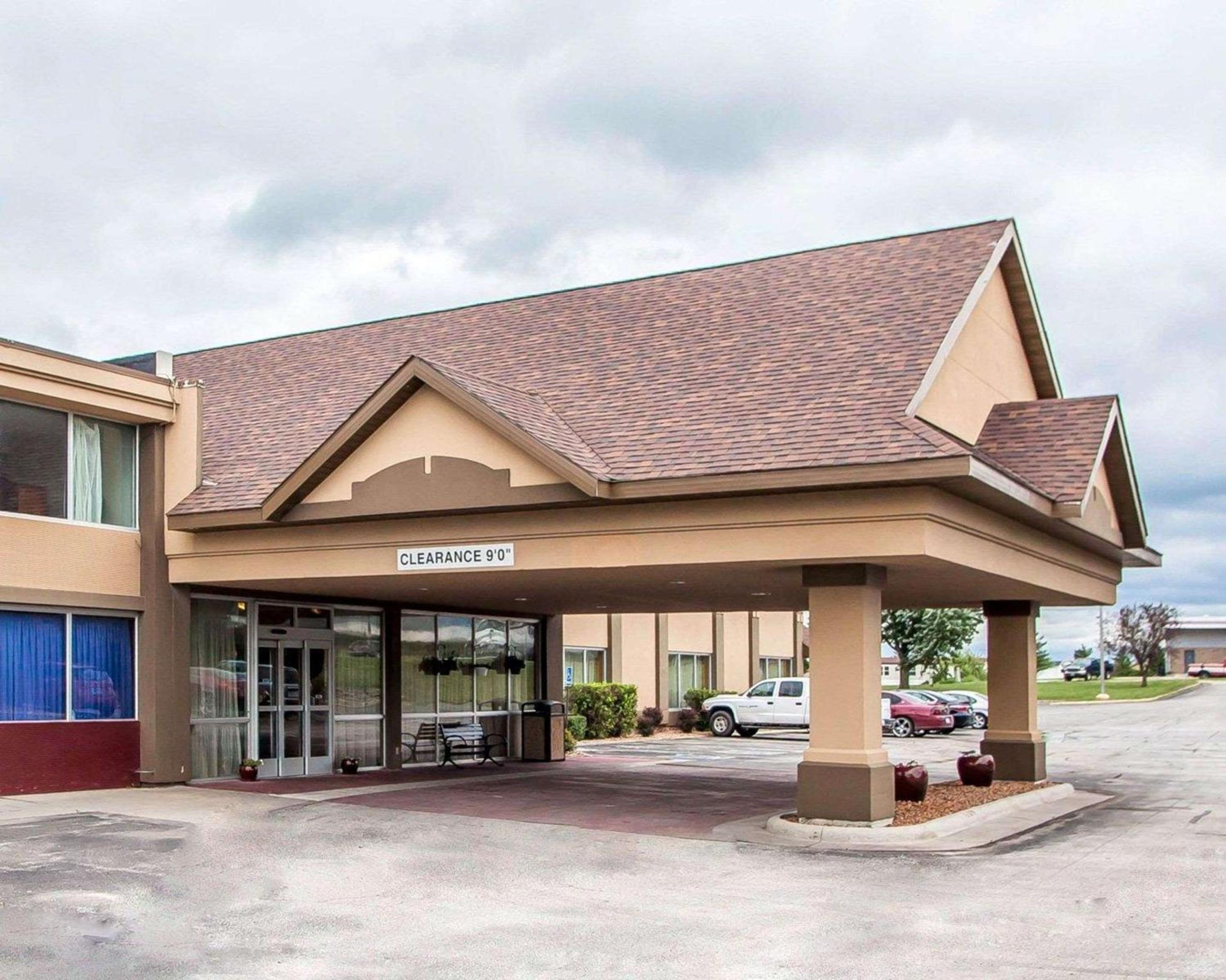 Quality Inn Fort Dodge view 2