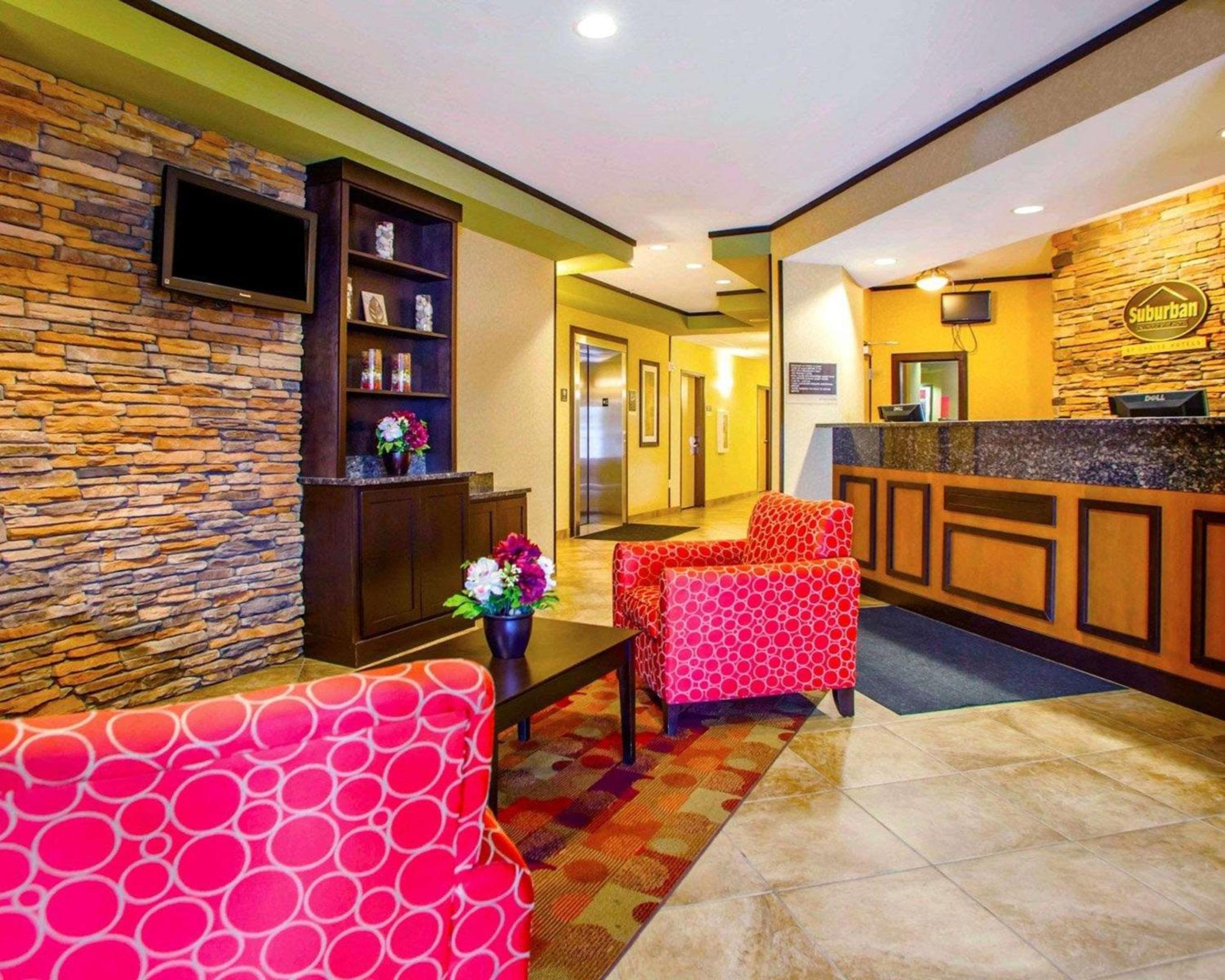 Lobby & Reception