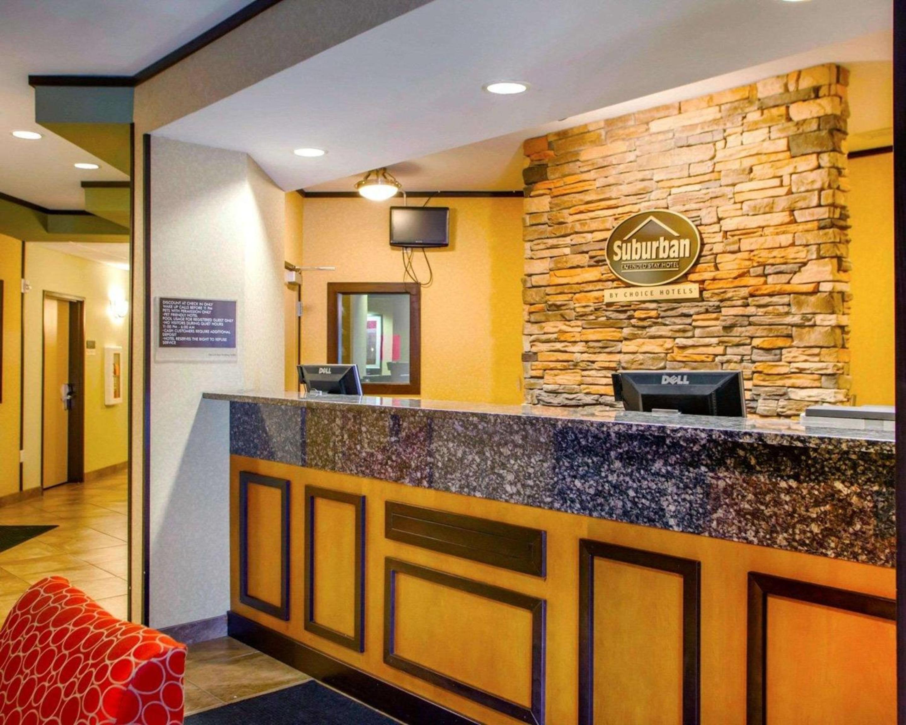 Lobby & Reception