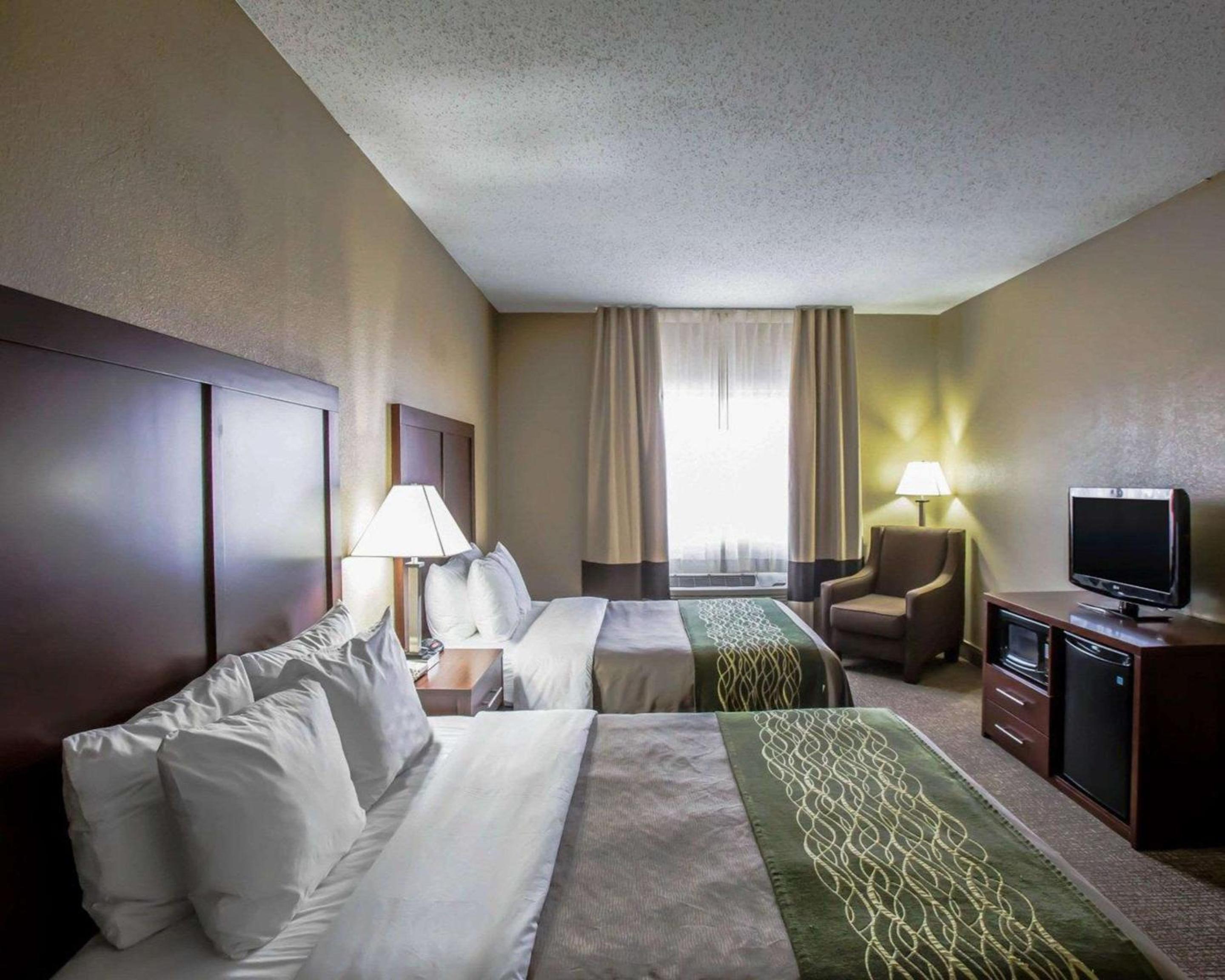 Comfort Inn Morris I-80